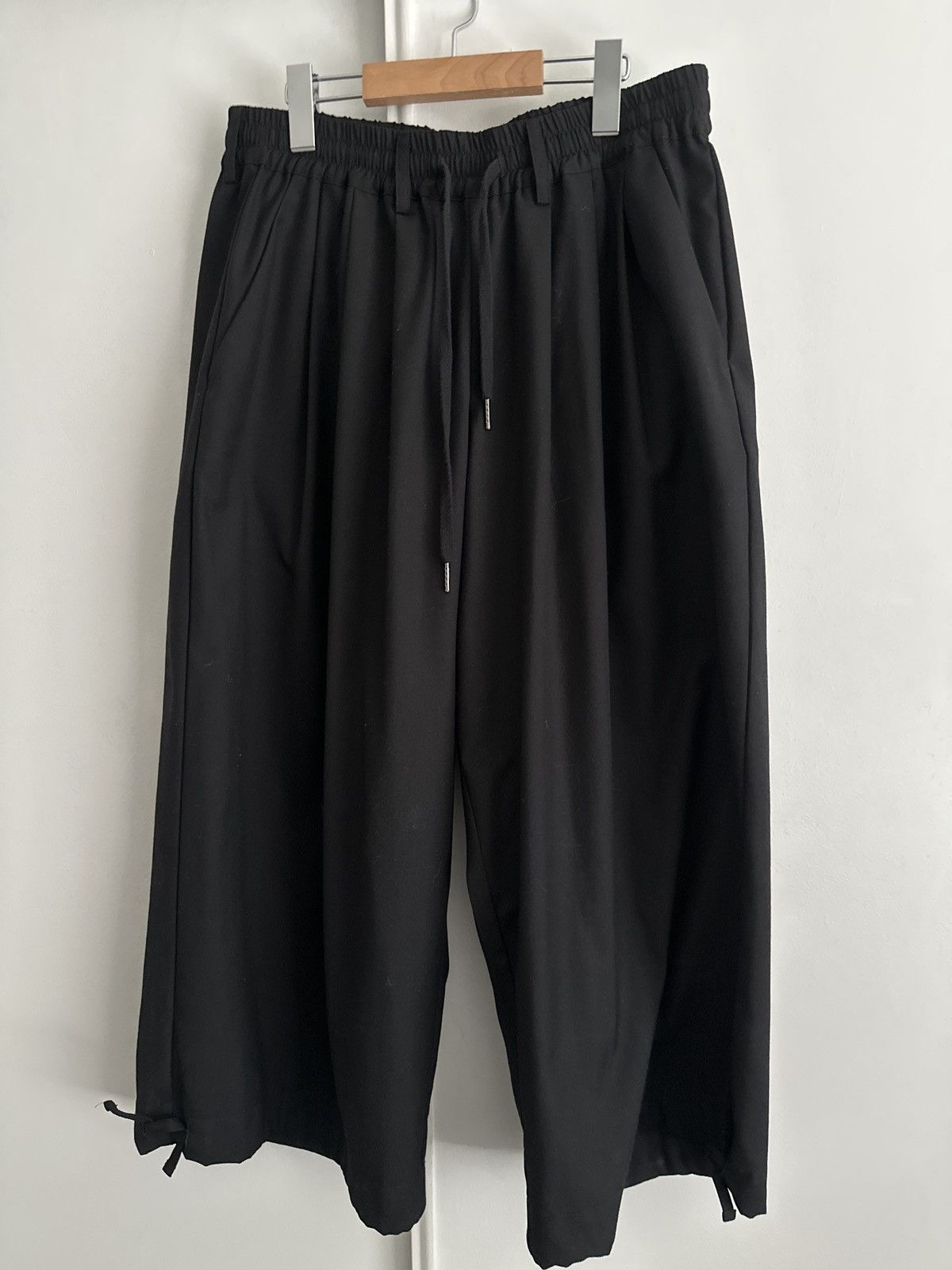 パンツ NOT CONVENTIONAL hakama slacks Japanese Brand Not Conventional Hakama pants | Grailed