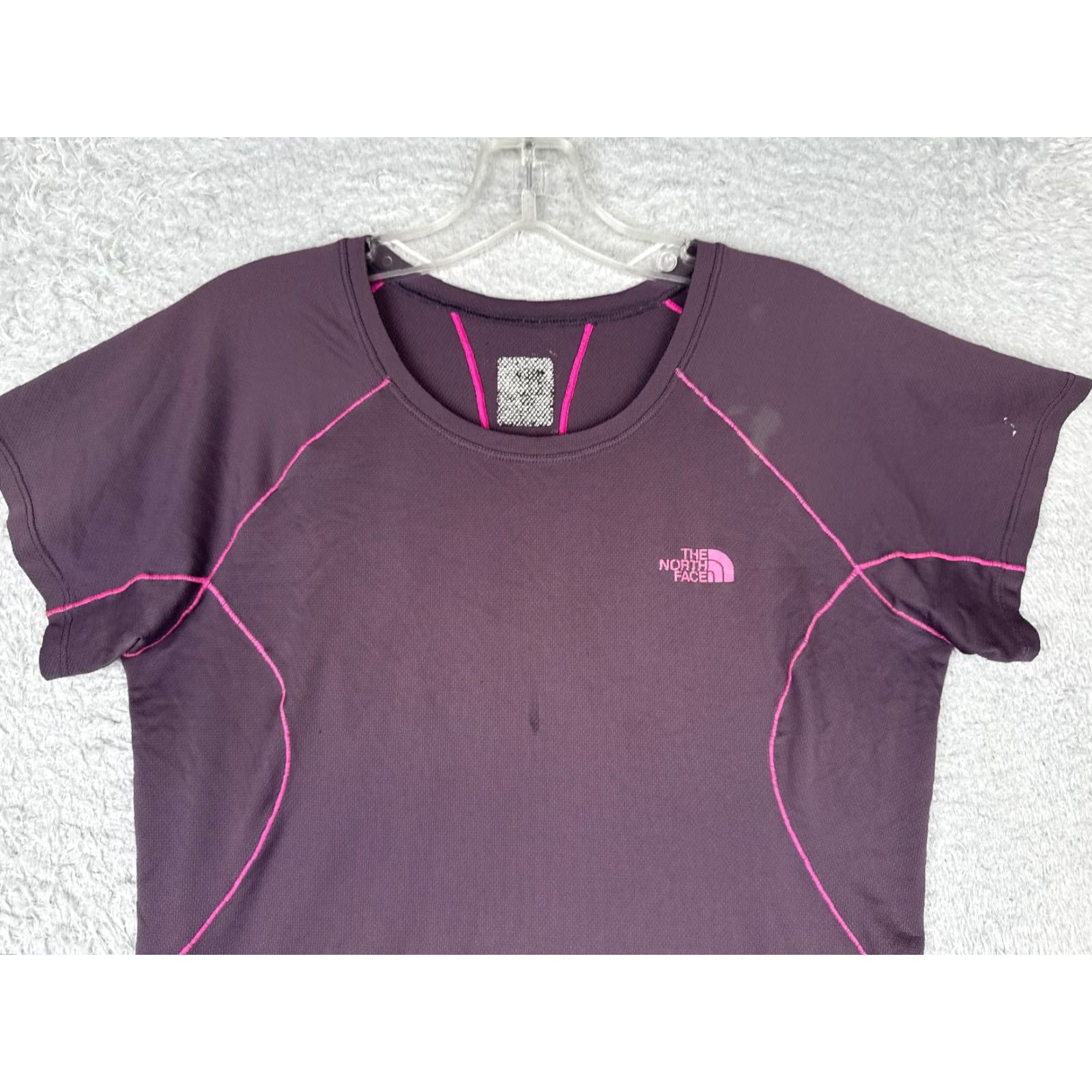 The North Face The North Face Shirt Women Medium Purple Crew Neck Flash Dry 100% Polyester Size M / US 6-8 / IT 42-44 - 4 Thumbnail