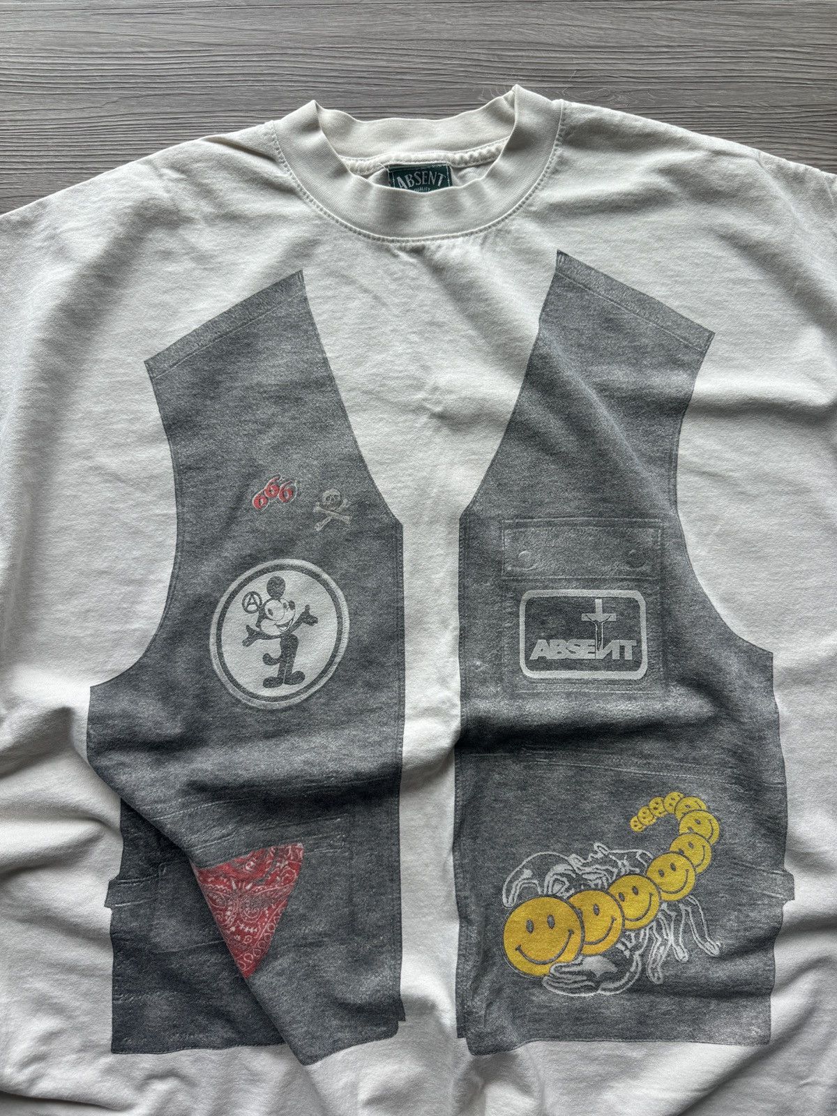 Absent ABSENT T-SHIRT Size US XL / EU 56 / 4 - 2 Thumbnail