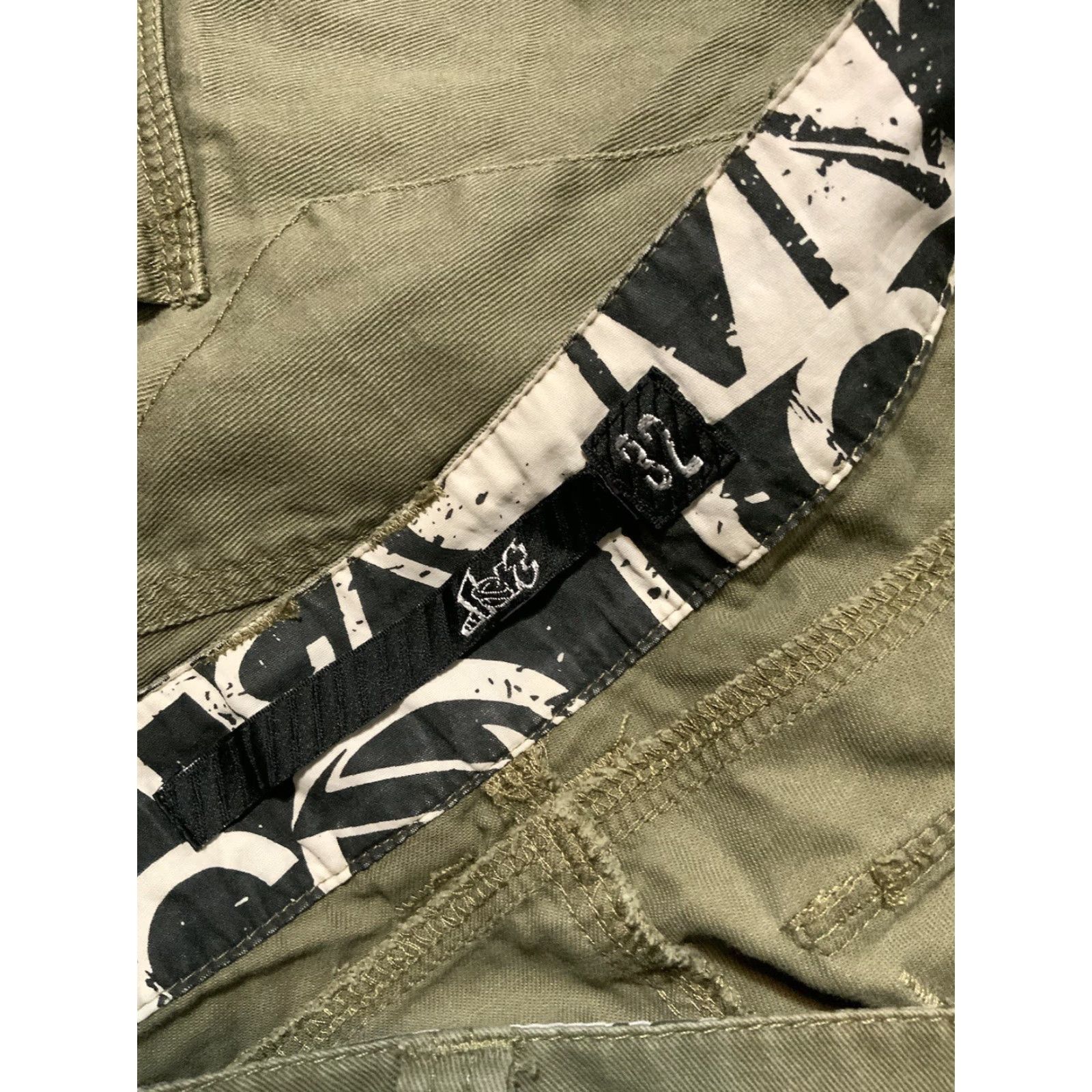 Olive VINTAGE Lost Enterprises Olive Green Cargo Utility Skate Shorts Sz. 32 Mens Size US 32 / EU 48 - 4 Thumbnail