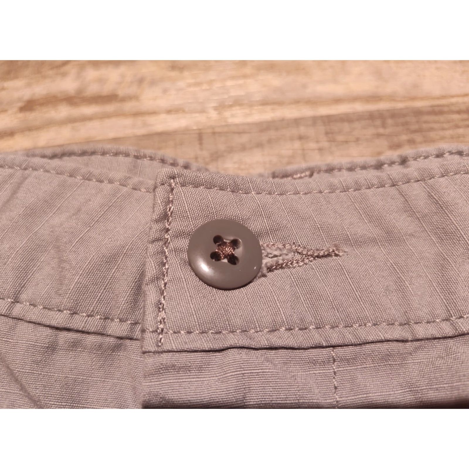 Levi's Levi's Mens Cargo Shorts 40 Gray Lightweight Cotton Ripstop 9" Inseam Casual Workwear Size US 40 / EU 56 - 5 Thumbnail