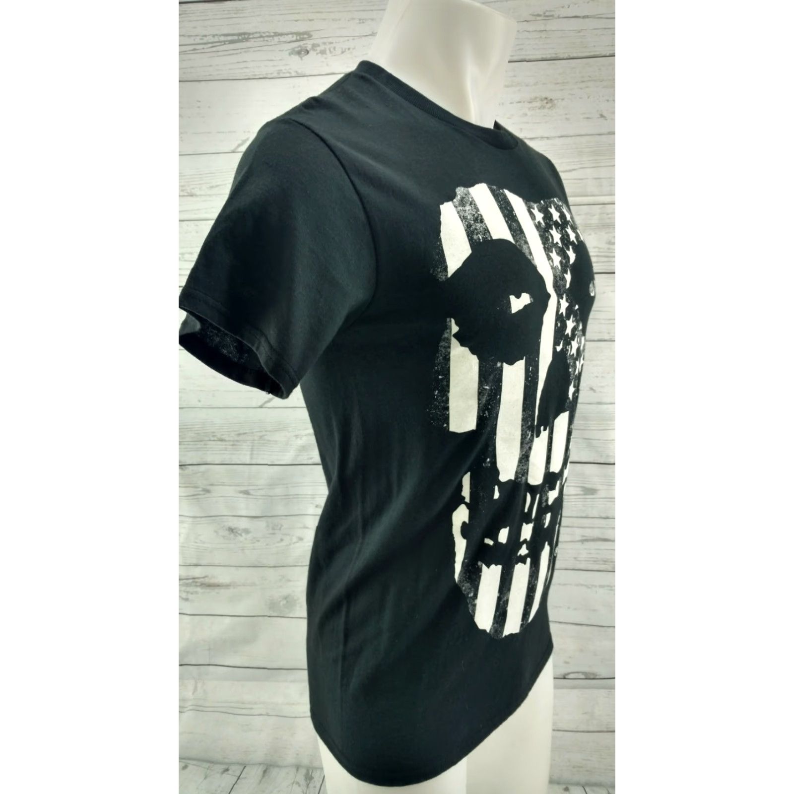 Vintage Misfits T Shirt S Small Black 2014 Big Graphic Classic Band Tee Rock Punk Mens Short Sleeve Graphic Tee Black Band 2010s Size US S / EU 44-46 / 1 - 4 Thumbnail