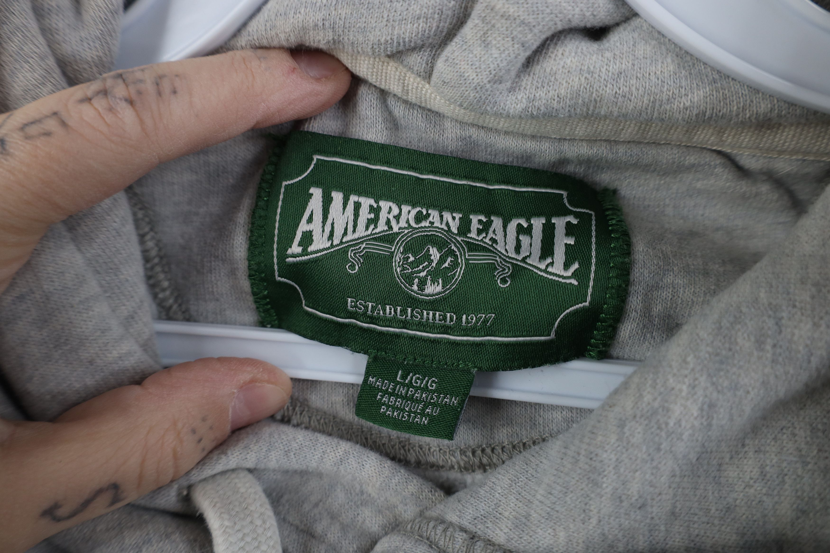 American Eagle Outfitters Vintage Y2K American Eagle Outfitters Fit Eagle Patch Hoodie Size US L / EU 52-54 / 3 - 9 Thumbnail