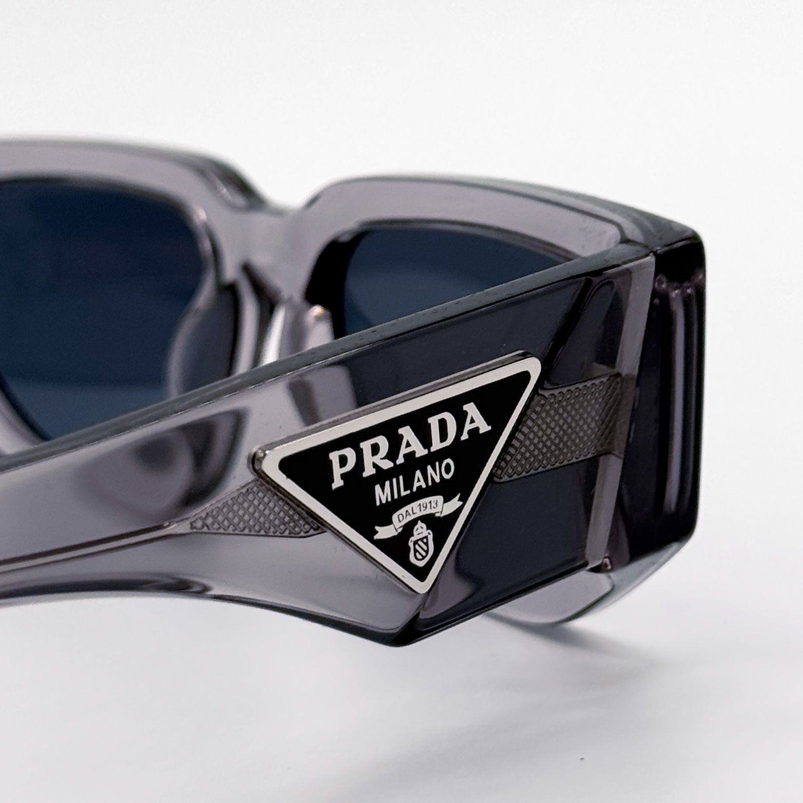 Prada NEW PRADA SUNGLASSES PR09ZS 18S09T TRANSPARENT GRAY UNISEX Size ONE SIZE - 6 Thumbnail