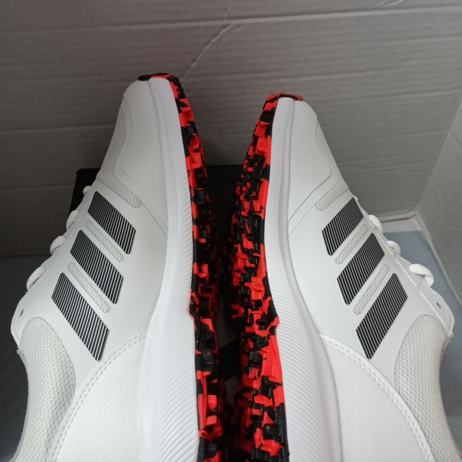 Adidas Adidas Men's Tech 3.0 Spikeless Golf Shoes Size 9.5 M White Size US 9.5 / EU 42-43 - 7 Thumbnail
