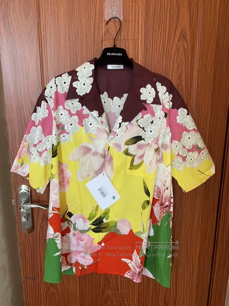 Valentino Valentino shirt Size US S / EU 44-46 / 1 - 1 Thumbnail