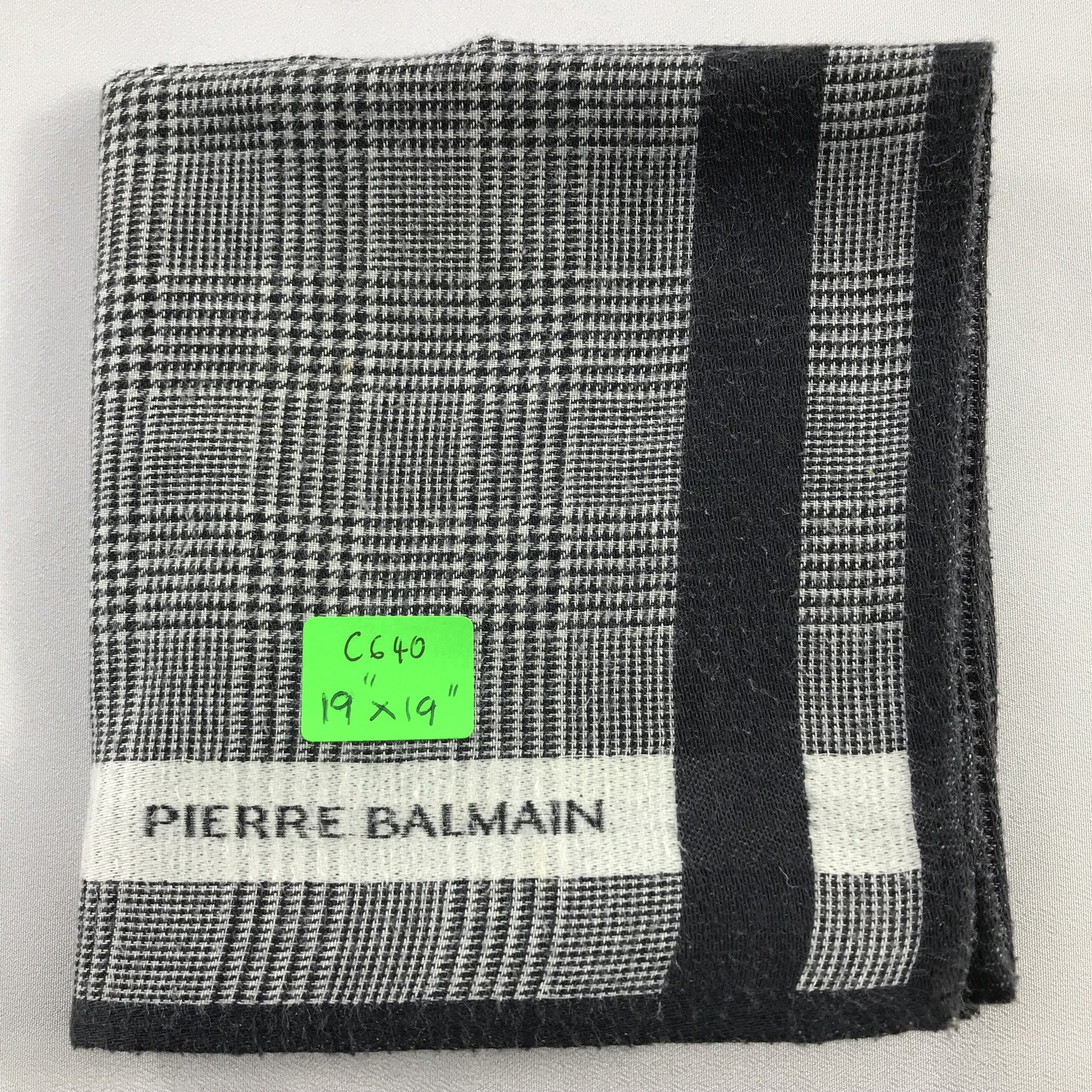 Pierre Balmain Pierre Balmain Handkerchief / Bandana / Neckerchief C640 Size ONE SIZE - 6 Thumbnail