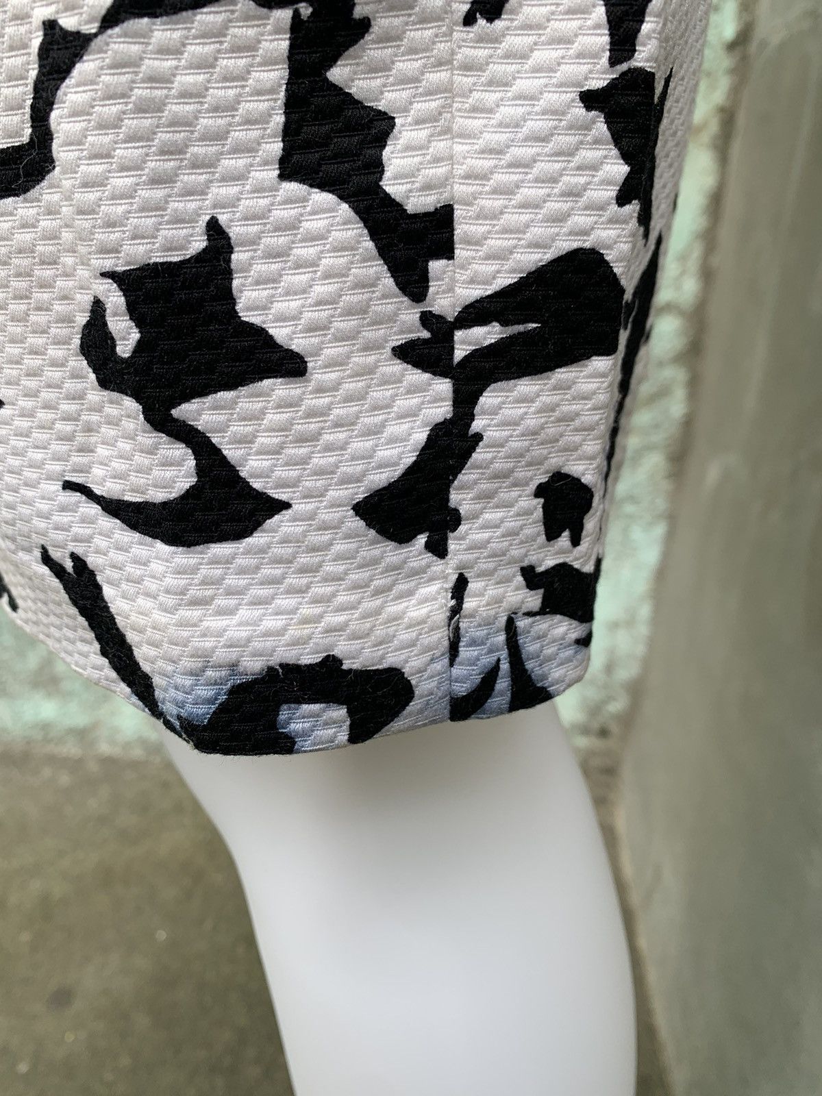 Dior Abstract Midi Skirt Size 27" / US 4 / IT 40 - 4 Thumbnail