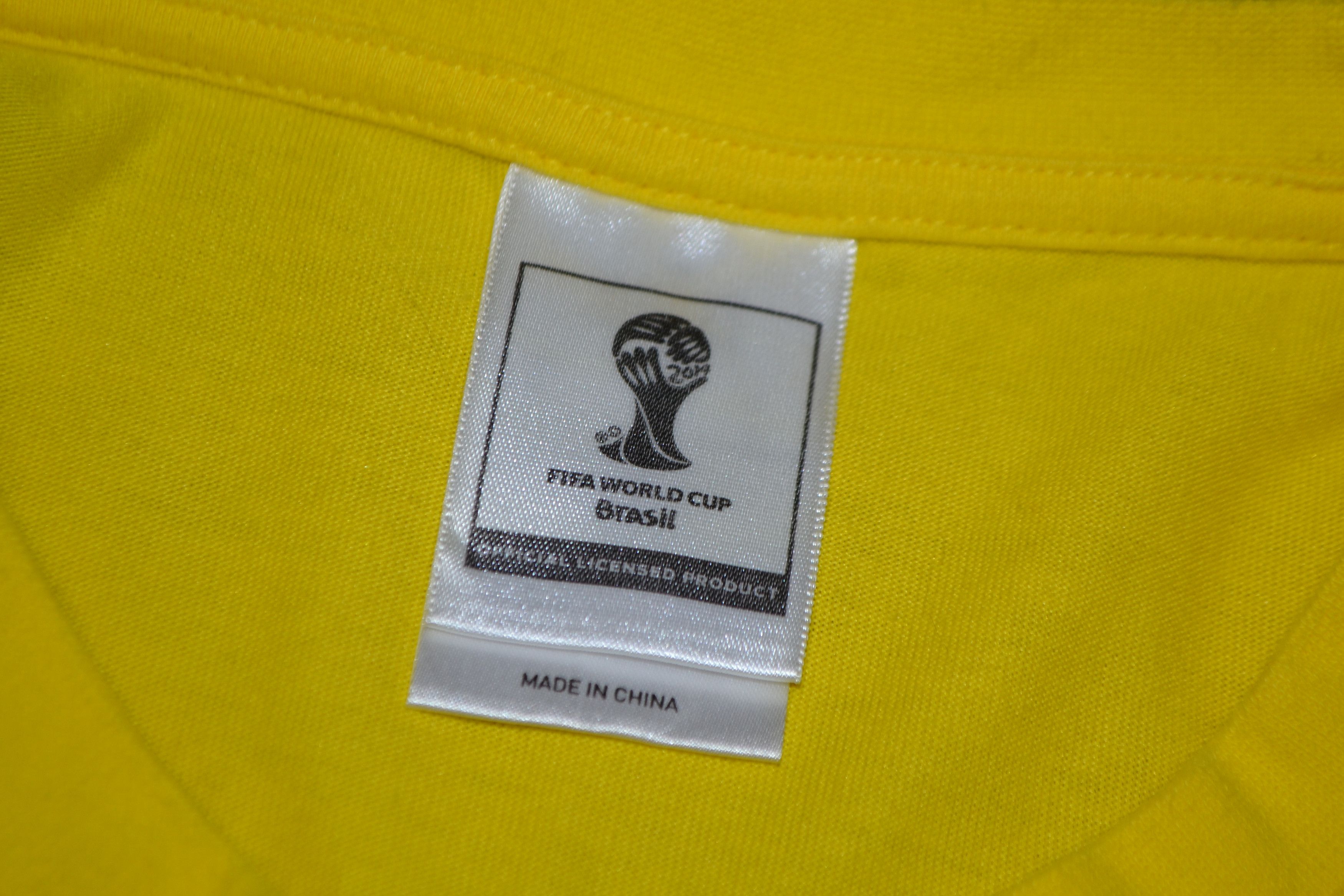 Adidas Brazil World Cup Fan 2014 Jersey Football Shirt Trikot Size US S / EU 44-46 / 1 - 3 Thumbnail