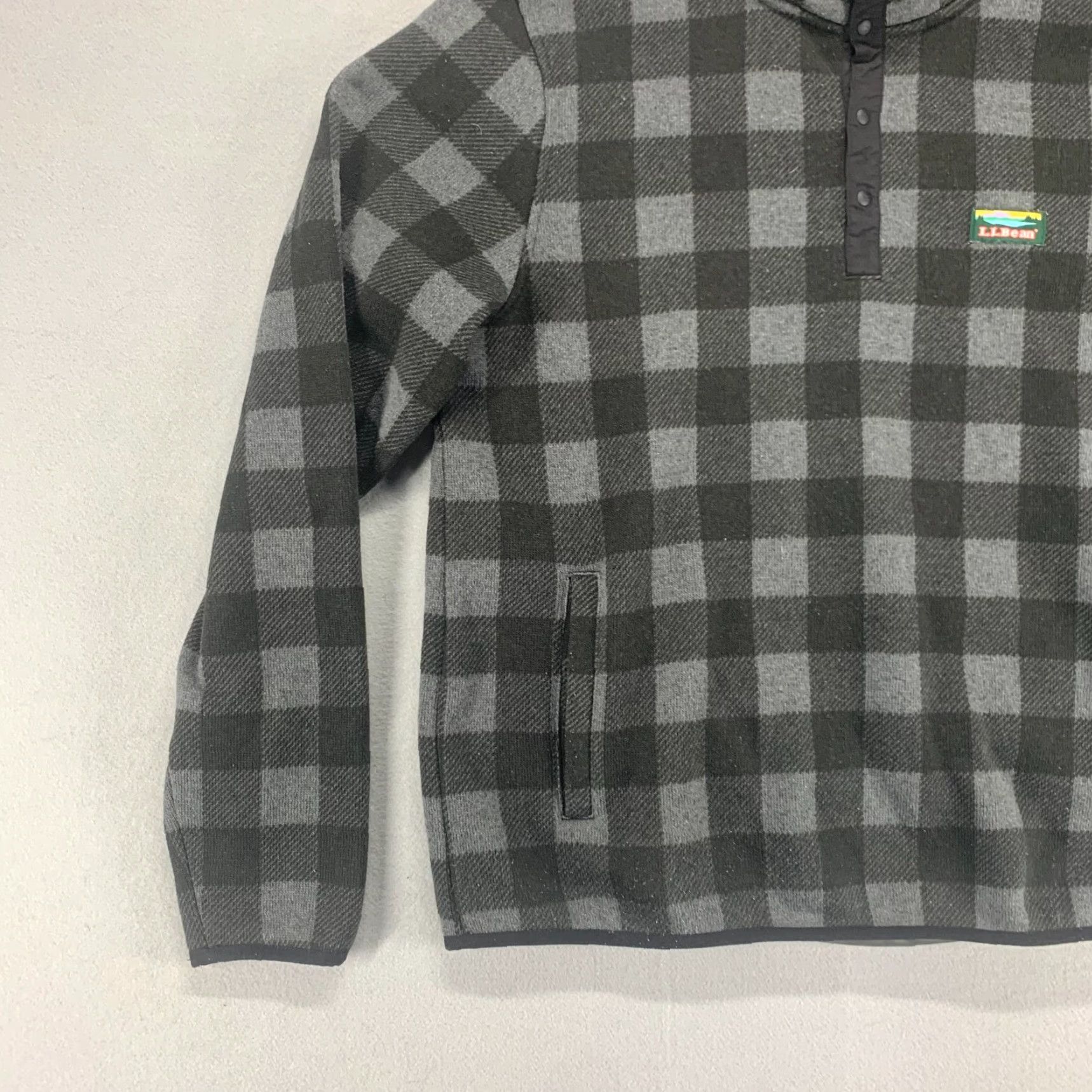 Vintage L.L. Bean Sweatshirt Mens Large Regular Black Check Snap Button Slightly Fitted Size US L / EU 52-54 / 3 - 5 Thumbnail