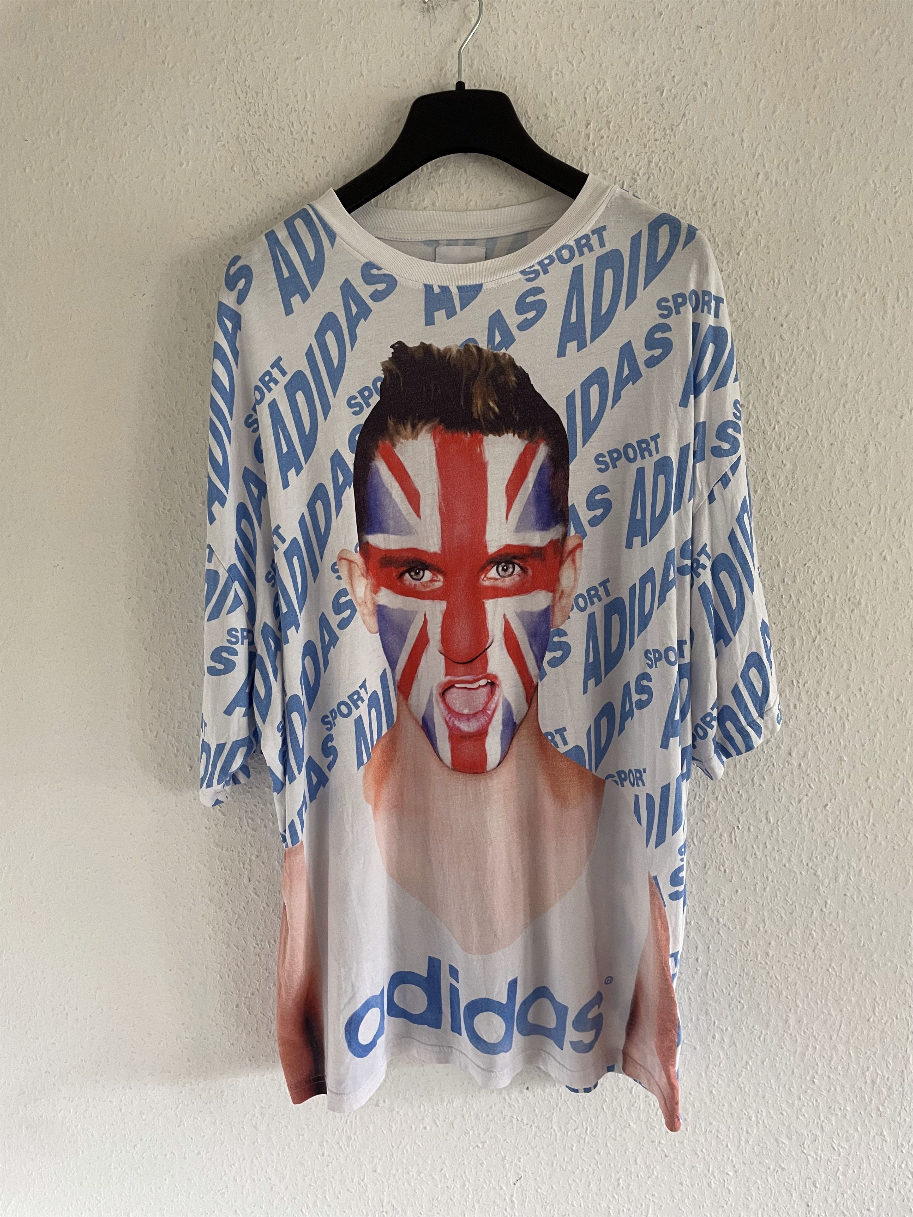 Adidas × Jeremy Scott Union Jack Oversized Tee Size US XL / EU 56 / 4 - 1 Thumbnail