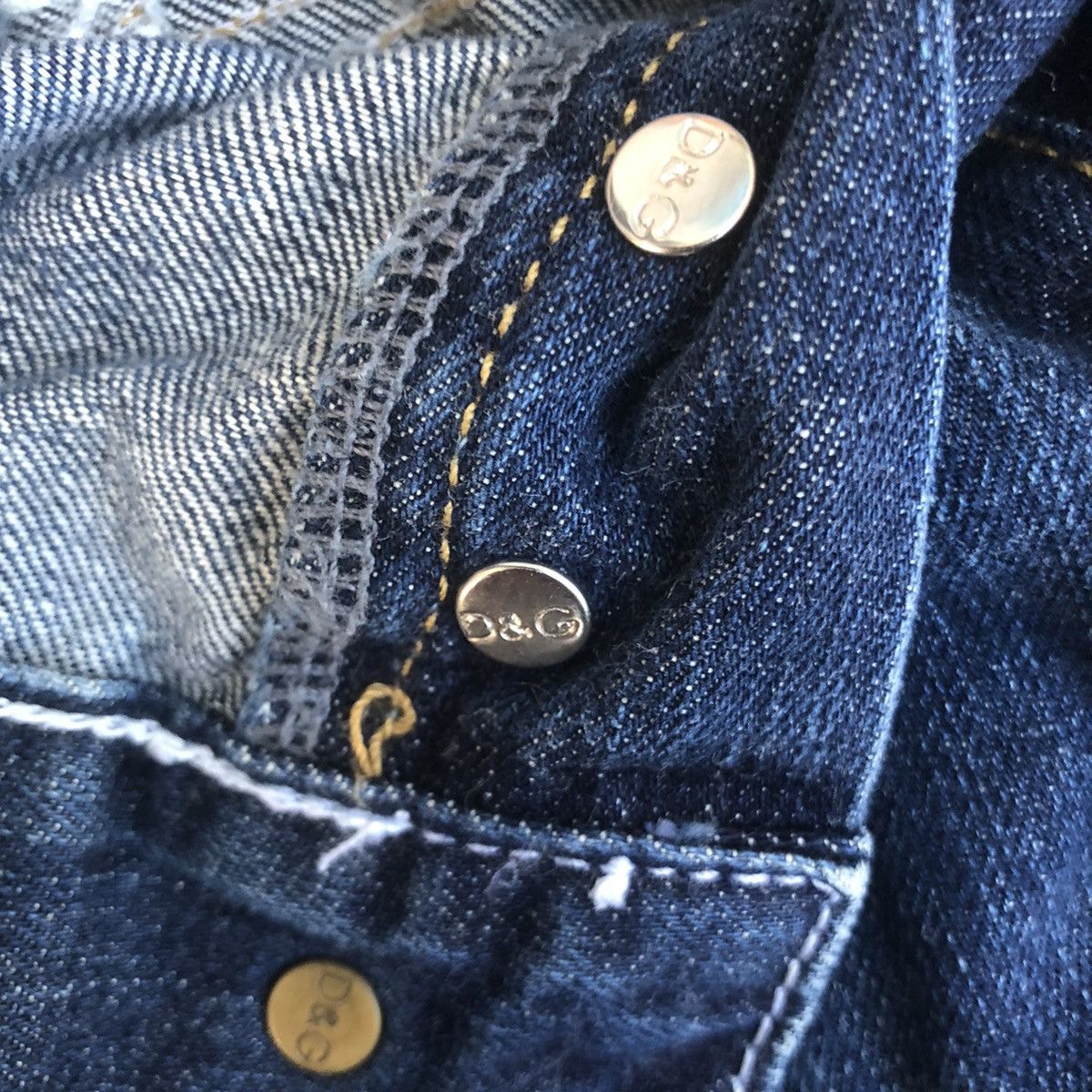 Dolce & Gabbana × Vintage D&G Dolce & Gabbana luxury crazy distressed denim jeans Size US 38 / EU 54 - 10 Thumbnail