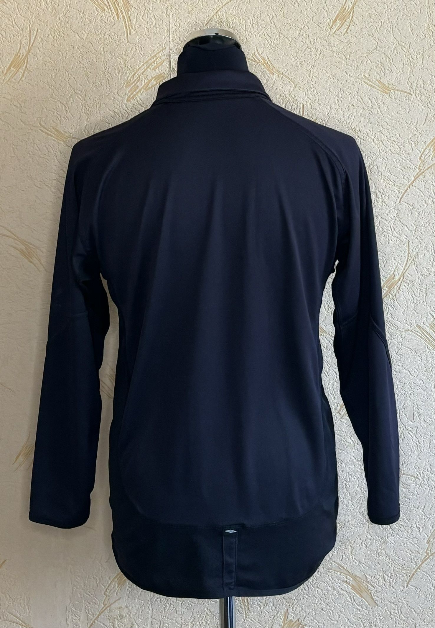 Umbro Sweden Umbro Referee Jersey Size. M Size US M / EU 48-50 / 2 - 2 Thumbnail