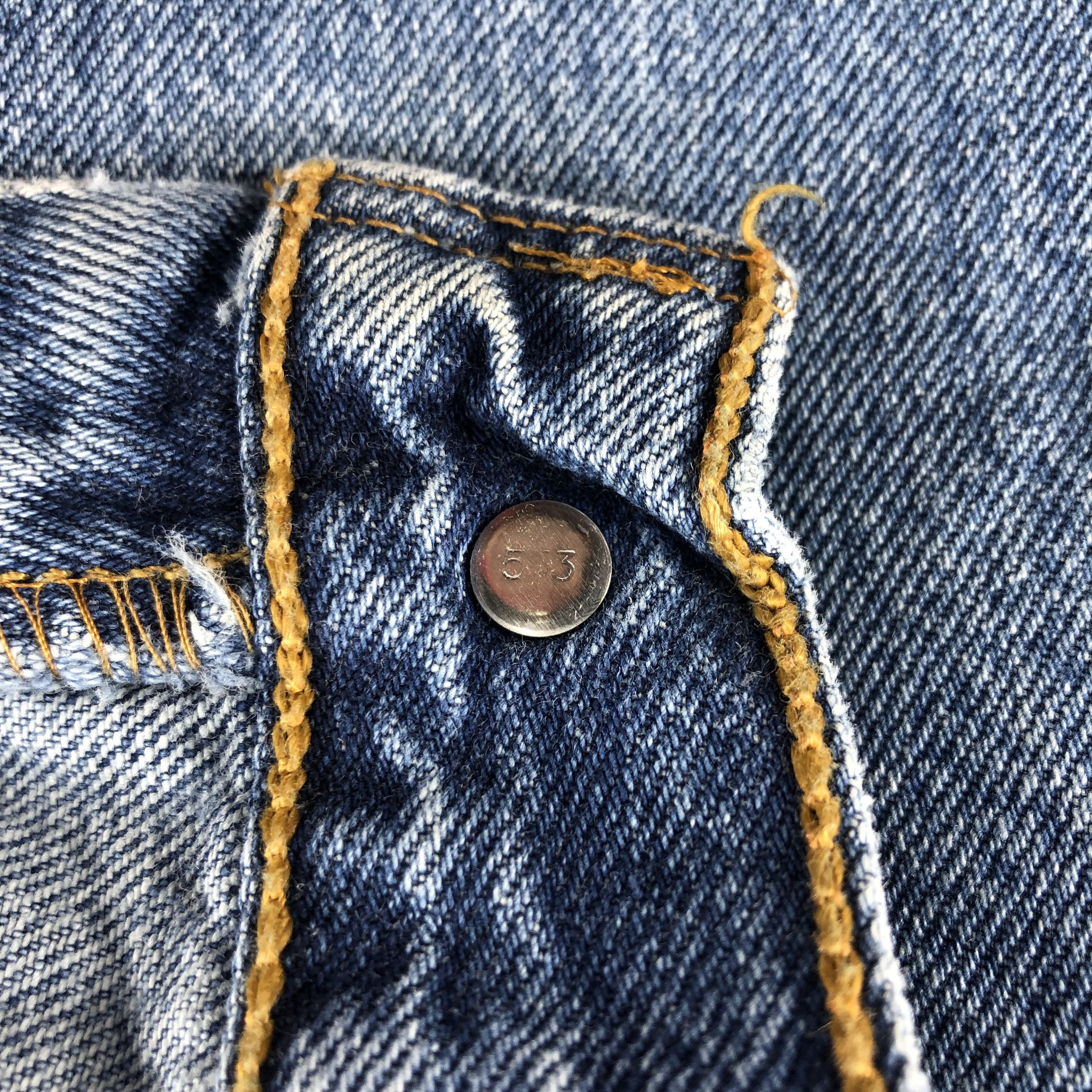 Levi's Vintage 90s Blue Wash Levis 501 Jeans-JM2401 Size US 35 - 9 Thumbnail