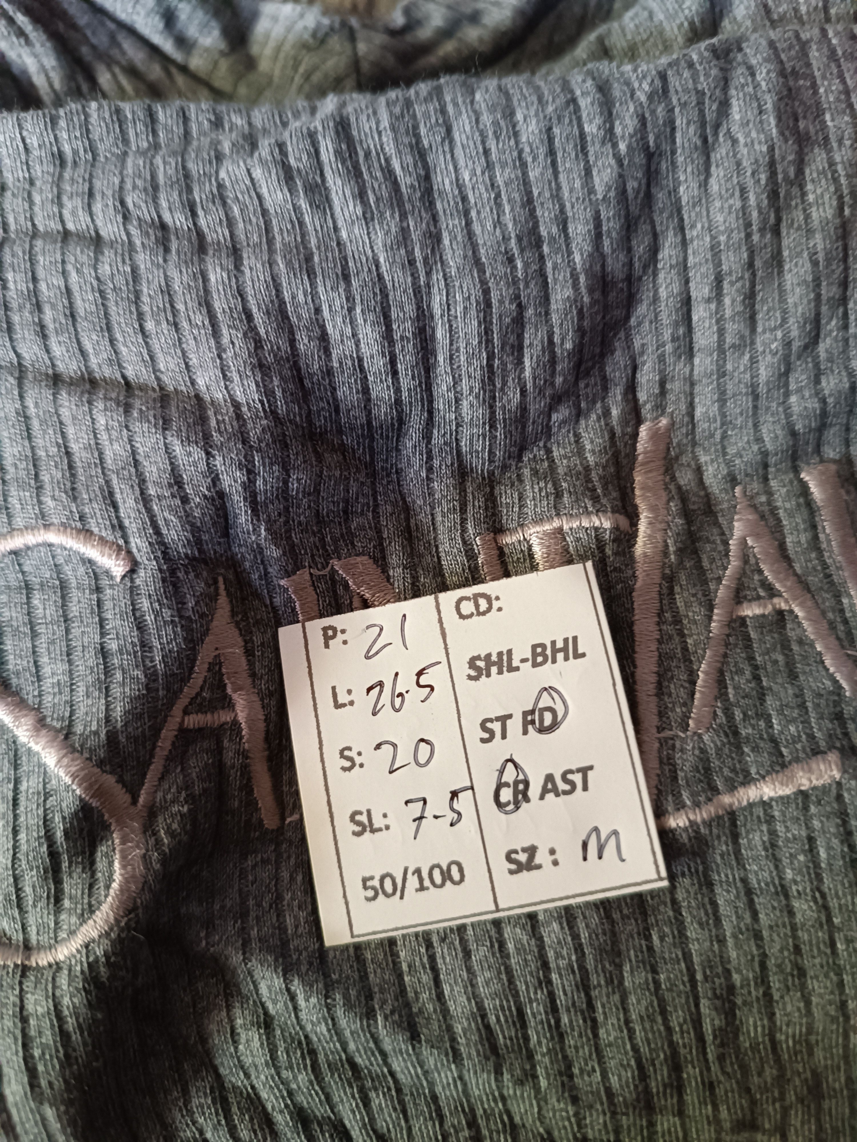 Vintage VINTAGE 90'S DISTRESSED YVES SAINT LAURENT DESIGNER TEE Size US M / EU 48-50 / 2 - 18 Thumbnail