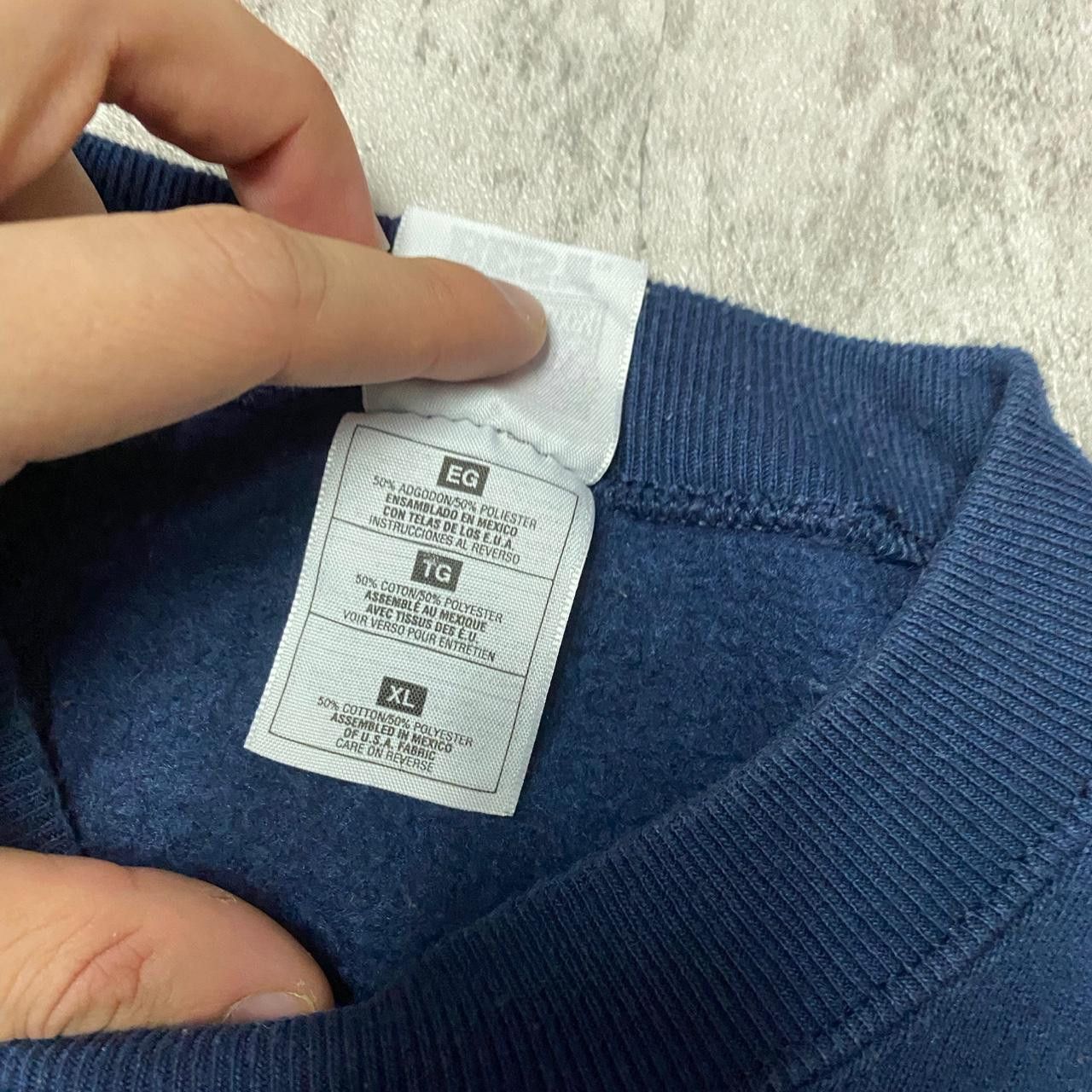 Fruit Of The Loom Navy vintage Chicago crewneck sweatshirt with a relaxed Size US XL / EU 56 / 4 - 4 Thumbnail