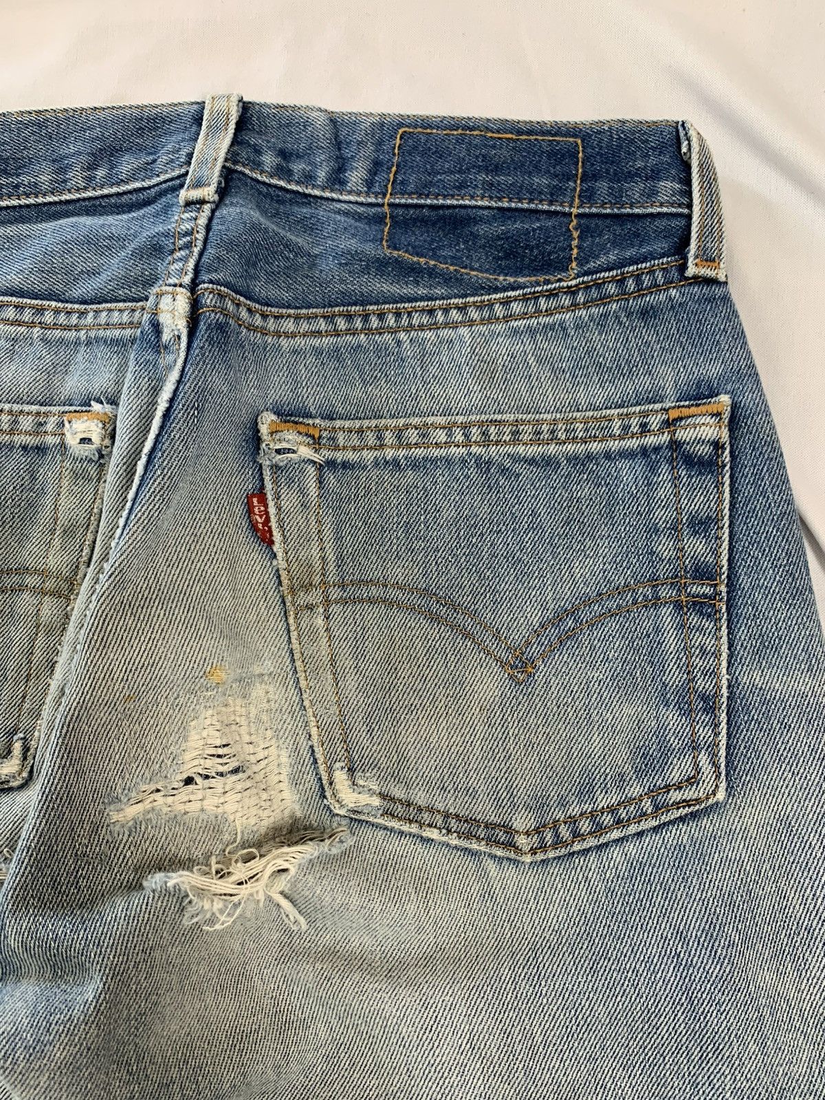 Levi's Vintage Clothing 90s levis 501 vintage blue jeans distressed style Size US 29 - 12 Thumbnail