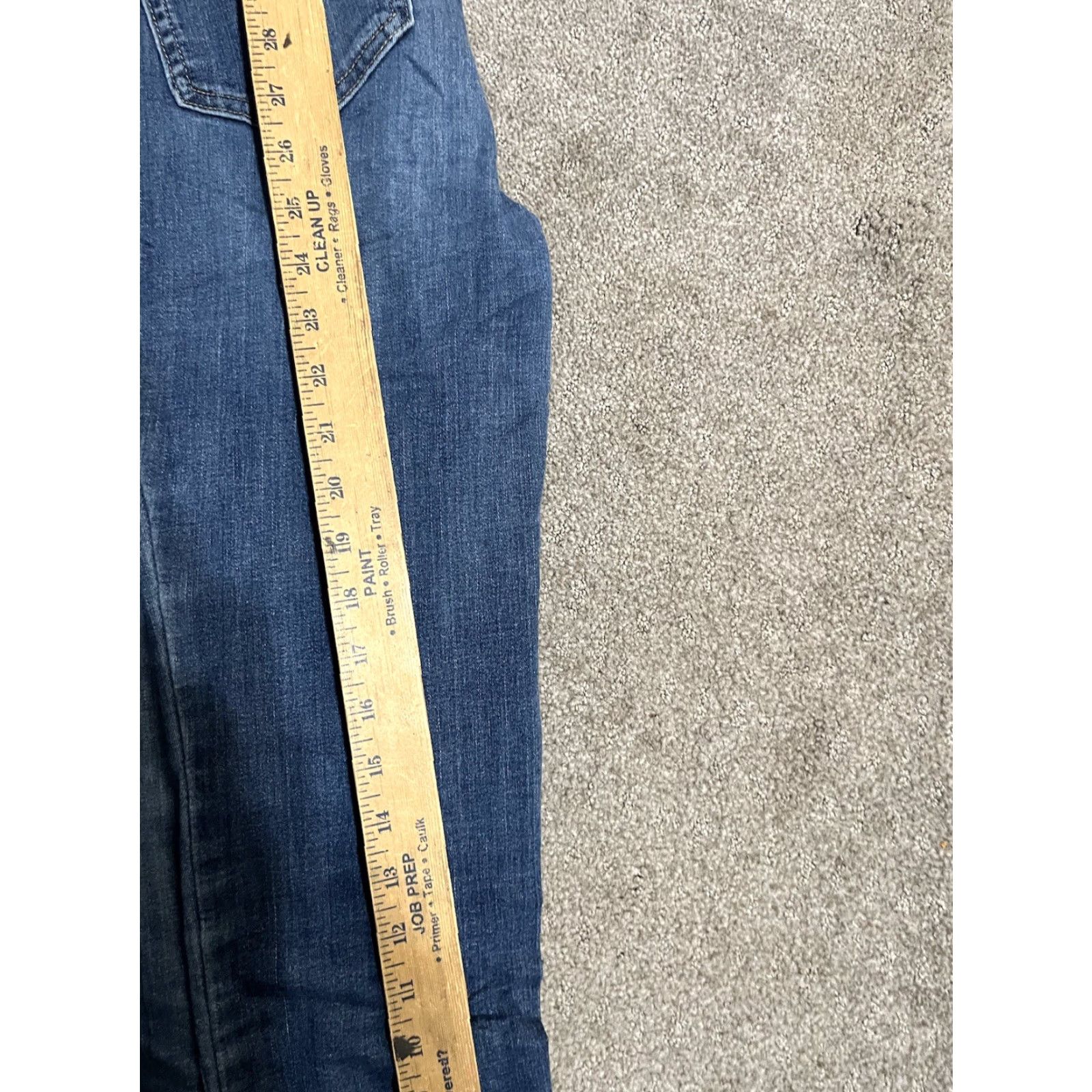 Calvin Klein **Calvin Klein Womens Dark Wash 10/30 Skinny Jeans** User: **Calvin Klein Women's Dark Wash 10/30 Skinny Jeans** Size 32" / US 10 / IT 46 - 7 Thumbnail