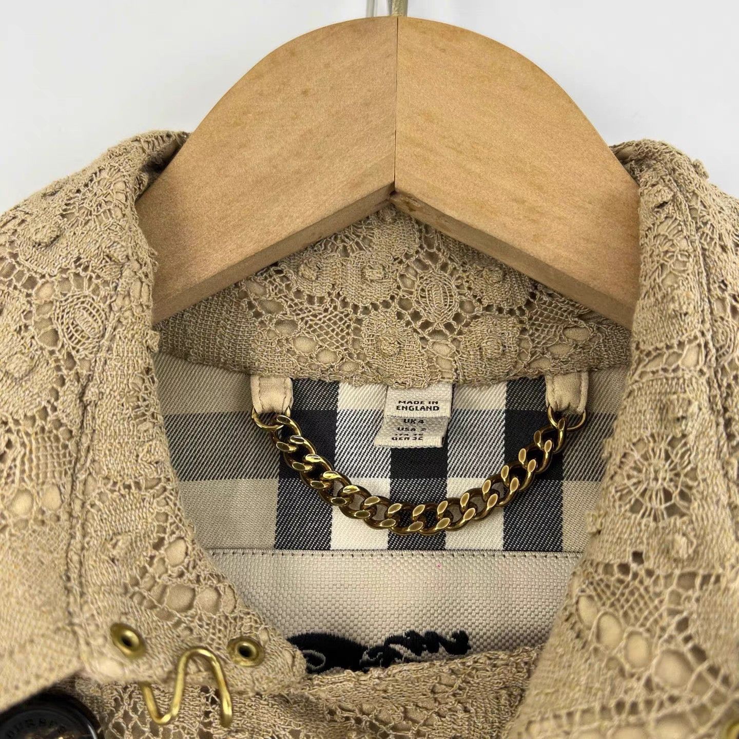 Burberry Burberry Kensington Lace Floral Mid-Length Trench Coat K12 Size S / US 4 / IT 40 - 3 Thumbnail