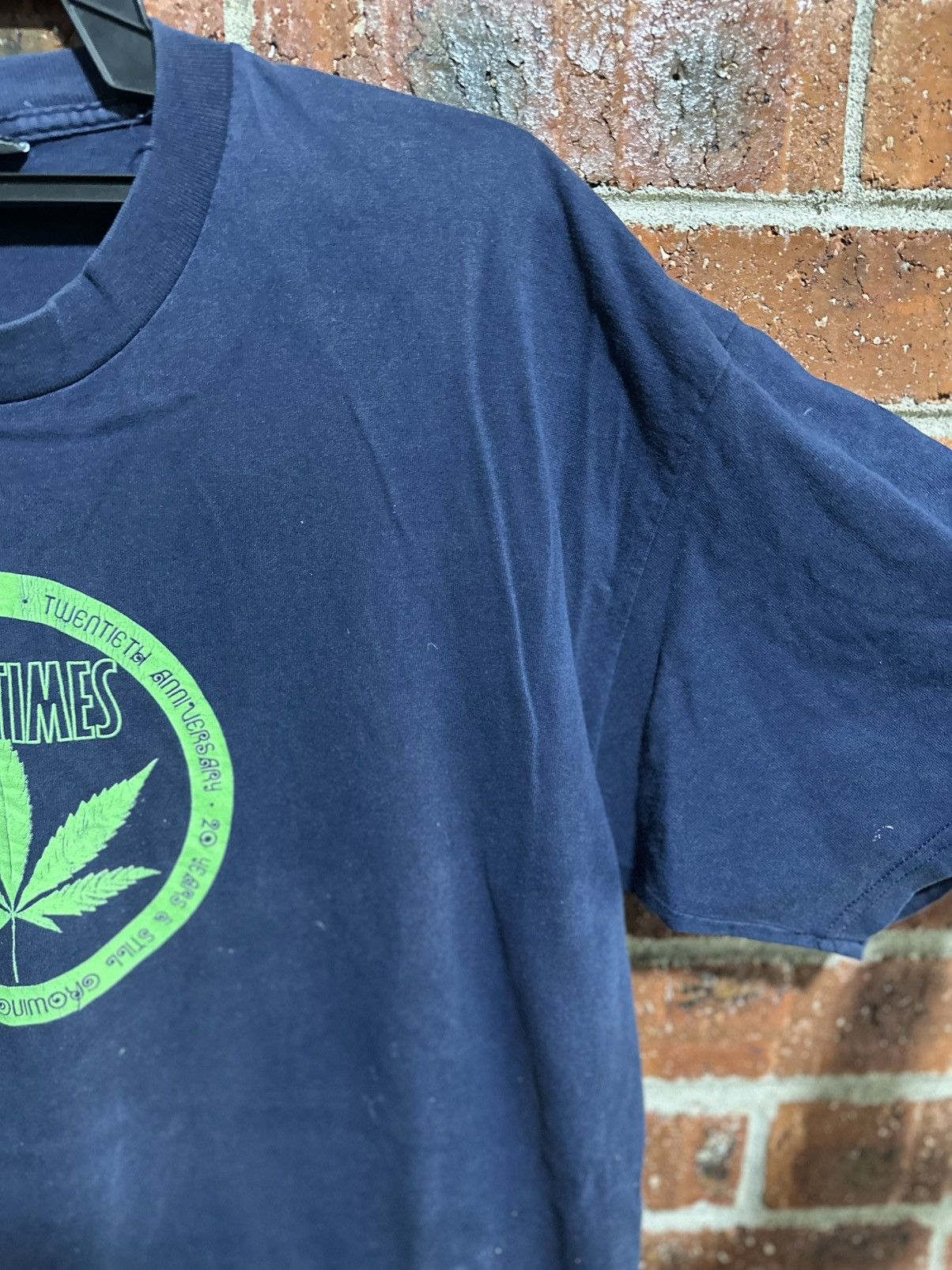 Lee Vintage 90s Weed High Times Faded Lee Tee Size US XL / EU 56 / 4 - 7 Thumbnail