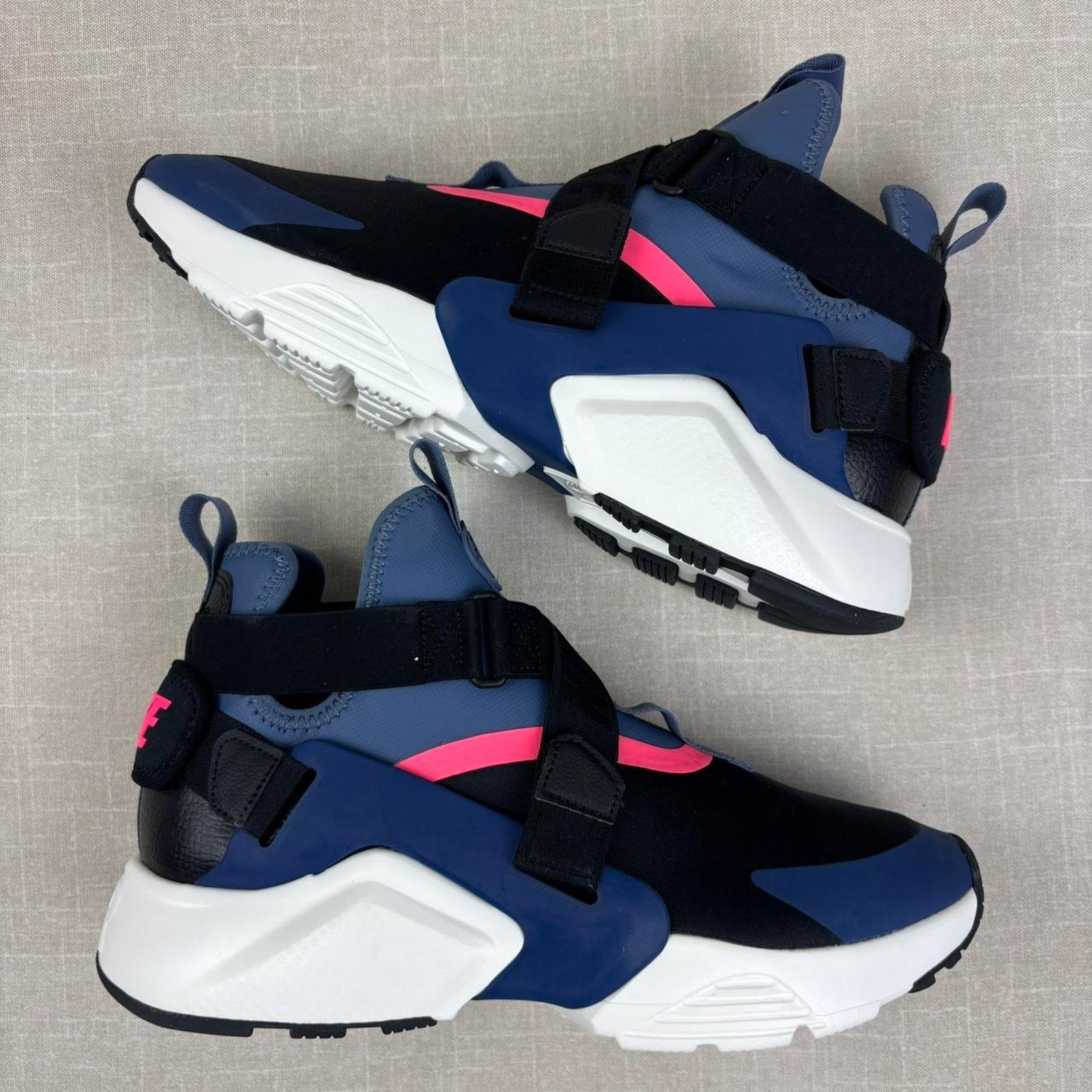 Nike 🪁 2017 Nike Air Huarache City “Diffused Blue” 9.5M Size US 9.5 / EU 42-43 - 2 Thumbnail