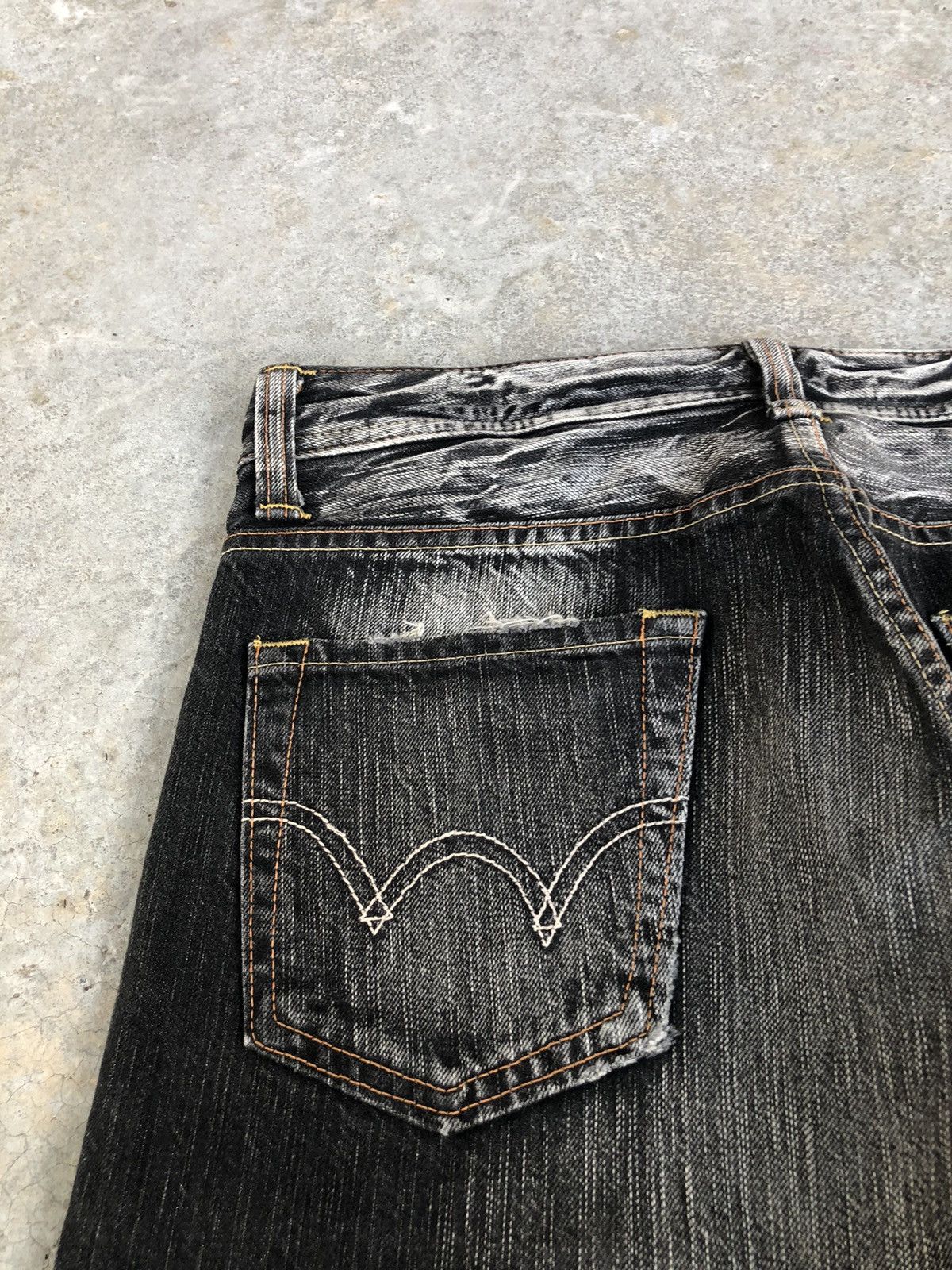 Edwin Japanese Edwin Flared Jeans Distressed Jeans 511 RV Size US 31 - 16 Thumbnail