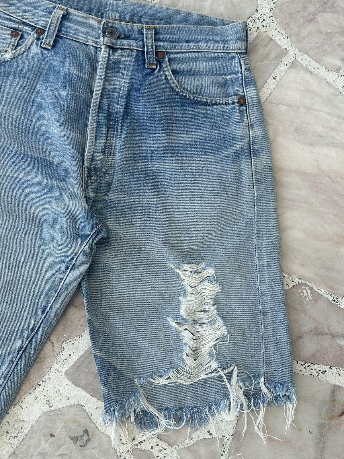 Levi's Levis 501 Vintage Ripped Denim Shorts Size US 31 - 4 Thumbnail