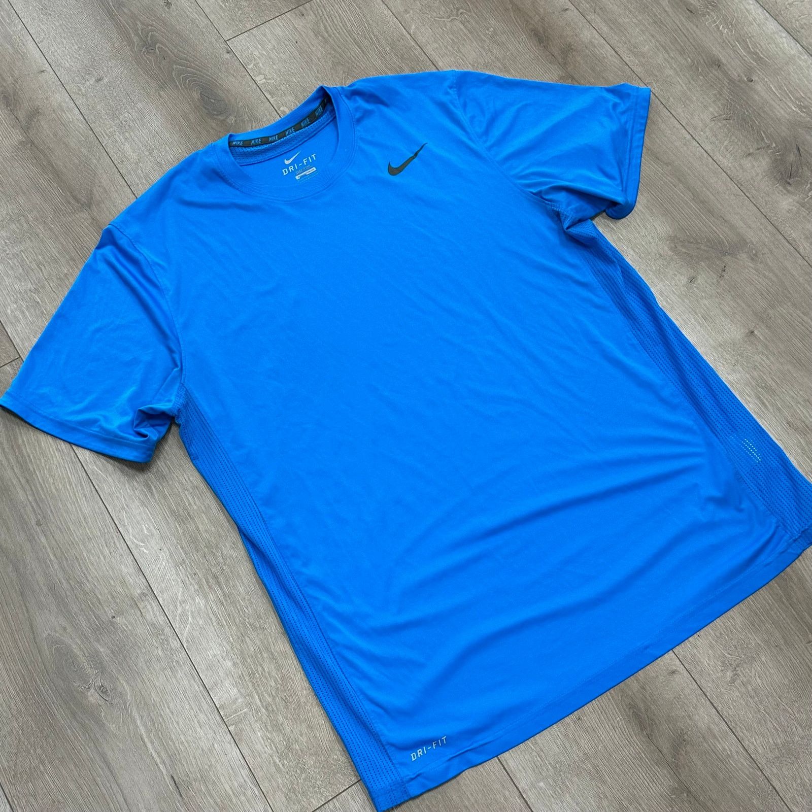 Nike Nike Running Dri Fit Blue Tee T Shirt size Large L B15 Size US L / EU 52-54 / 3 - 3 Thumbnail