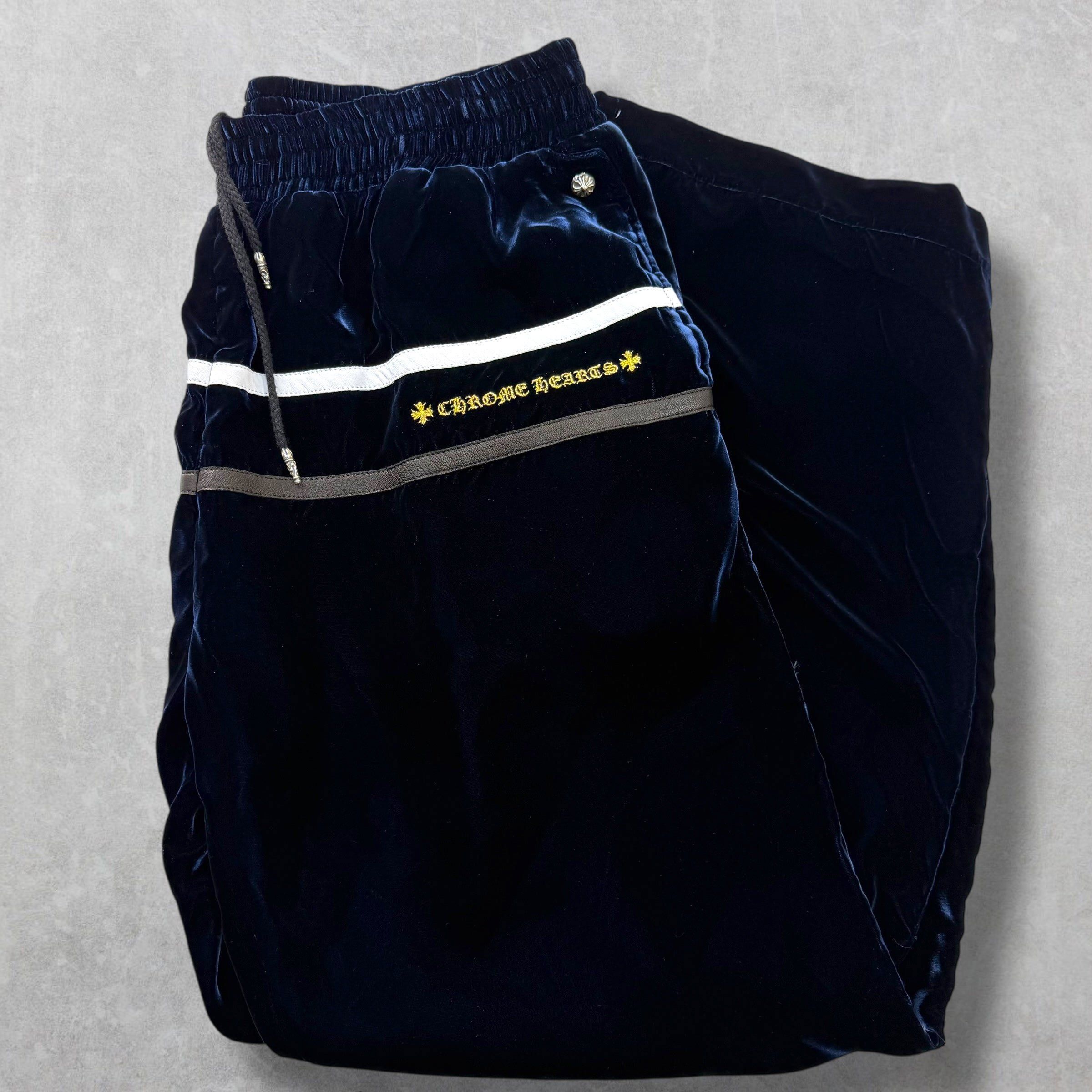 Chrome Hearts Chrome Hearts Y Not Velour Track Pants Black L Size US 32 / EU 48 - 1 Thumbnail