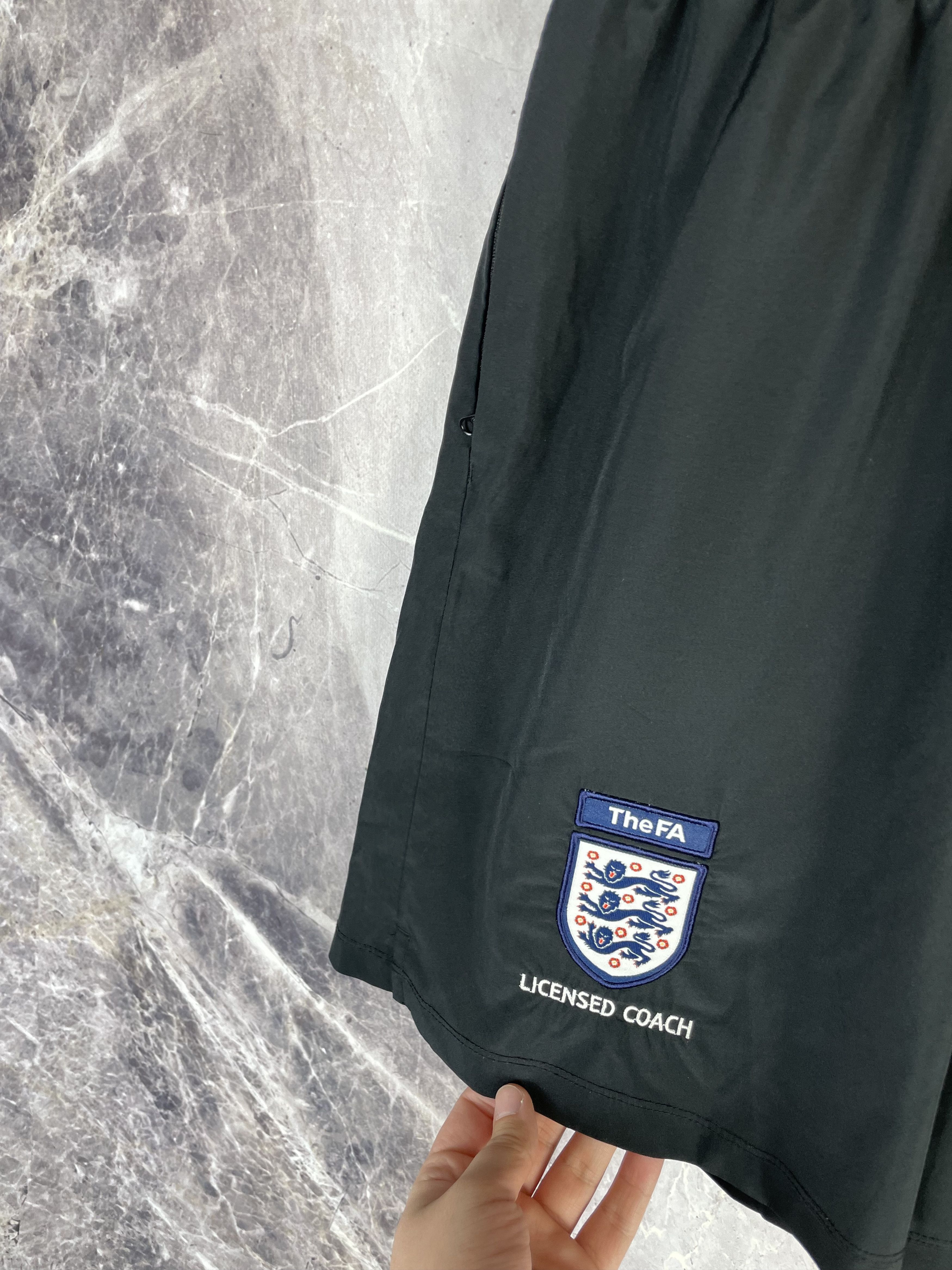 Nike Nike England Mens Nylon Shorts y2k Size US 32 / EU 48 - 3 Thumbnail