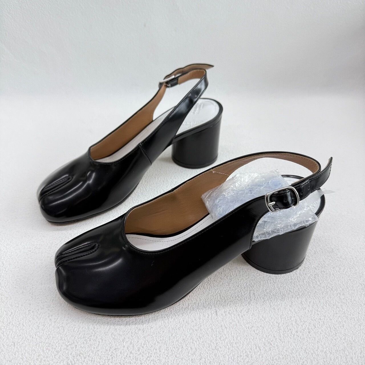 Maison Margiela Maison Margiela Sandals us_6 Women Size US 6 / IT 36 - 1 Thumbnail