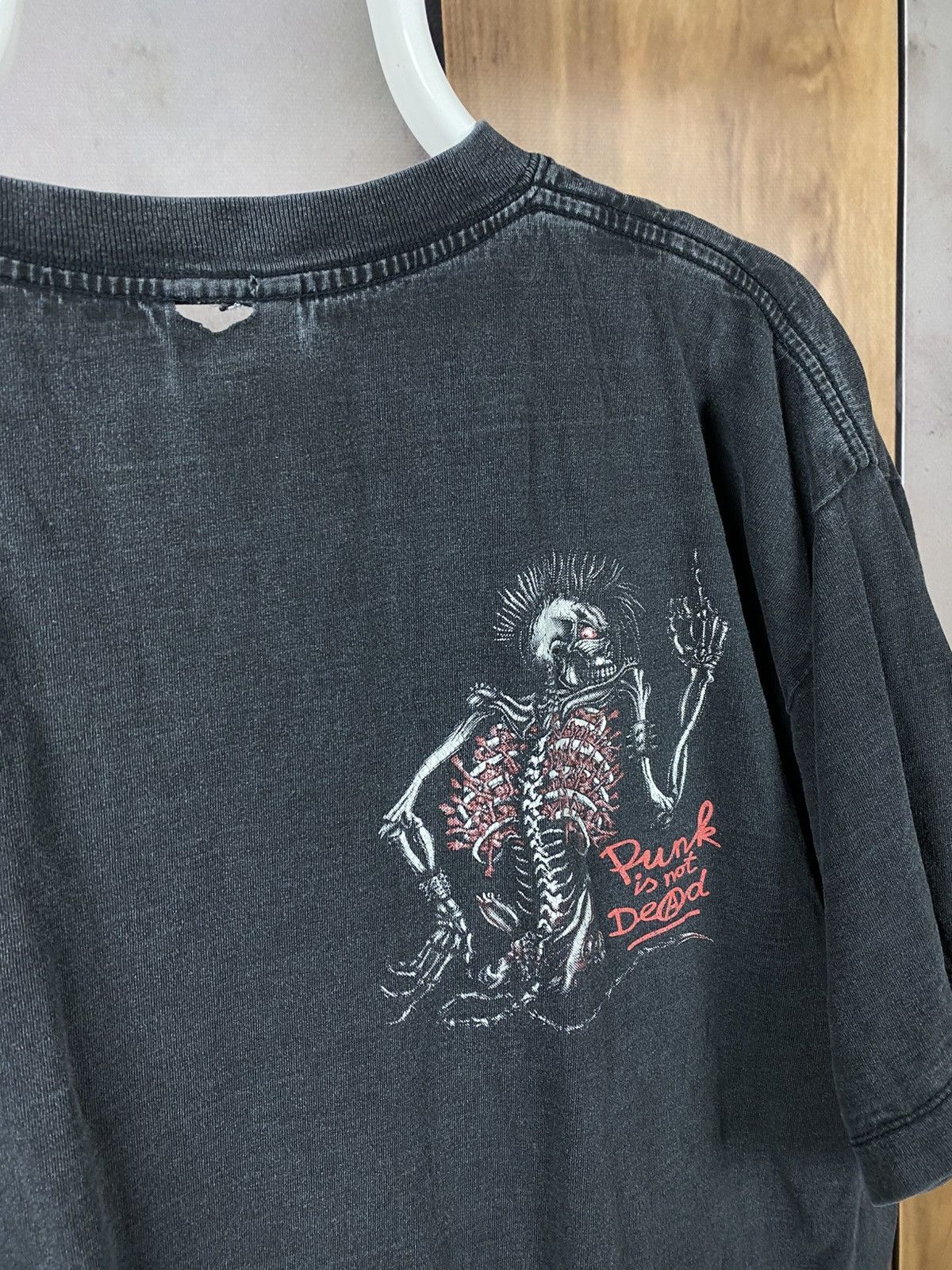 Band Tees 💀Vintage 90s T-Shirt Punk Is Not Dead Punk Rock VTG Tee💀 Size US XL / EU 56 / 4 - 4 Thumbnail