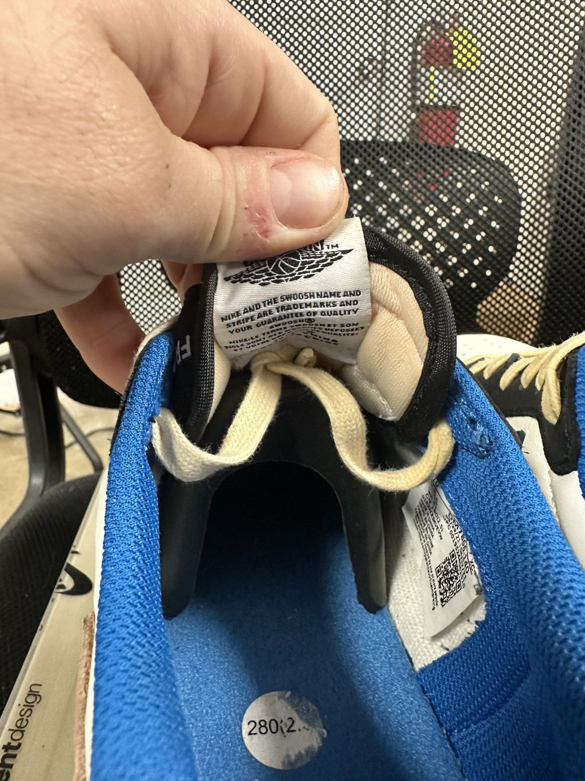 Nike × Travis Scott Travis scott low fragments Size US 10 / EU 43 - 9 Thumbnail