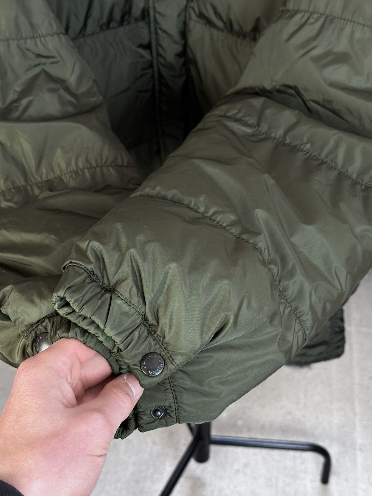 Prada Prada Sport SGA407 Down Puffer Jacket Olive Green Size 52/L Size US L / EU 52-54 / 3 - 3 Thumbnail