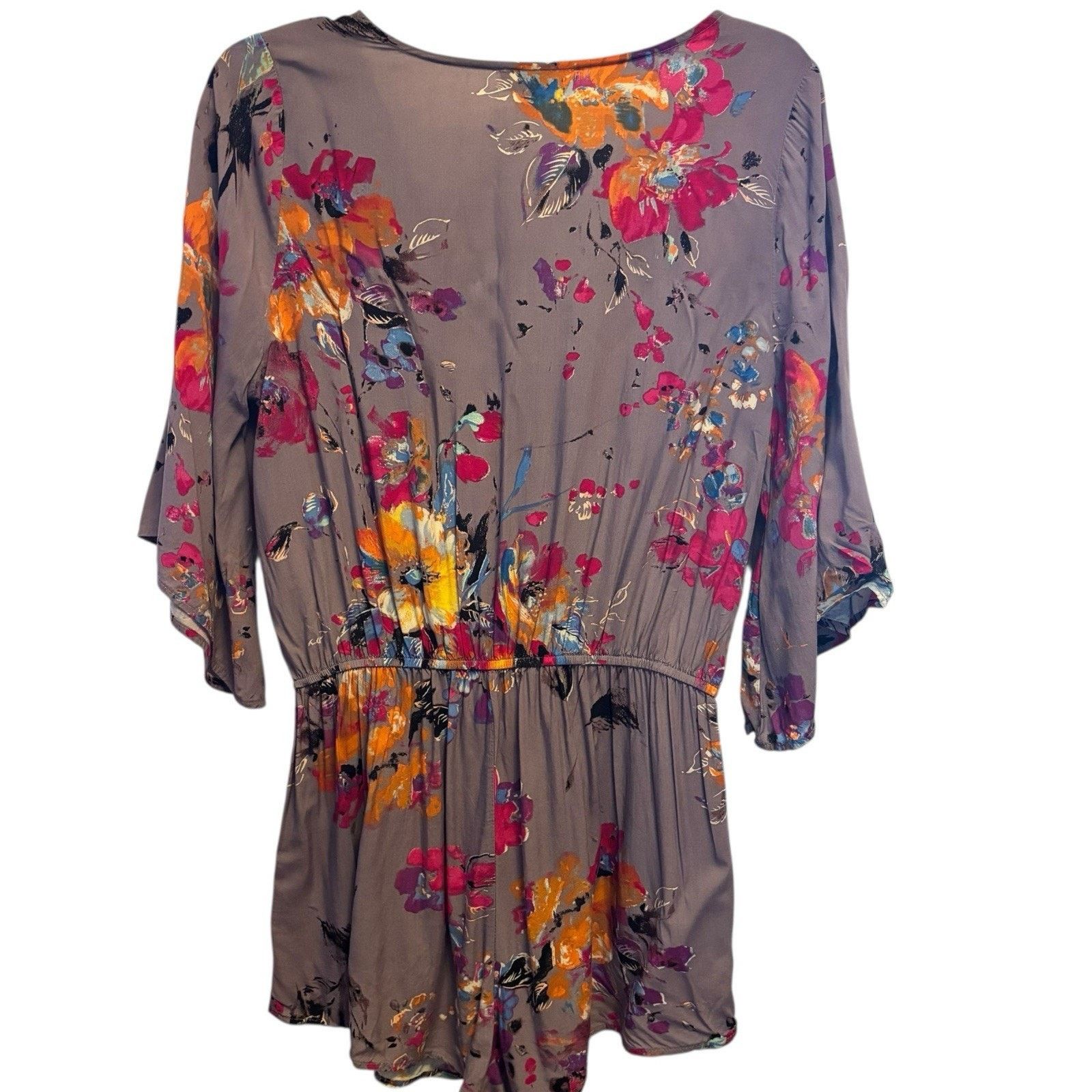 Other Umgee Boho Floral Romper Medium Purple Flutter Sleeve Size 26" / US 2 / IT 38 - 2 Thumbnail