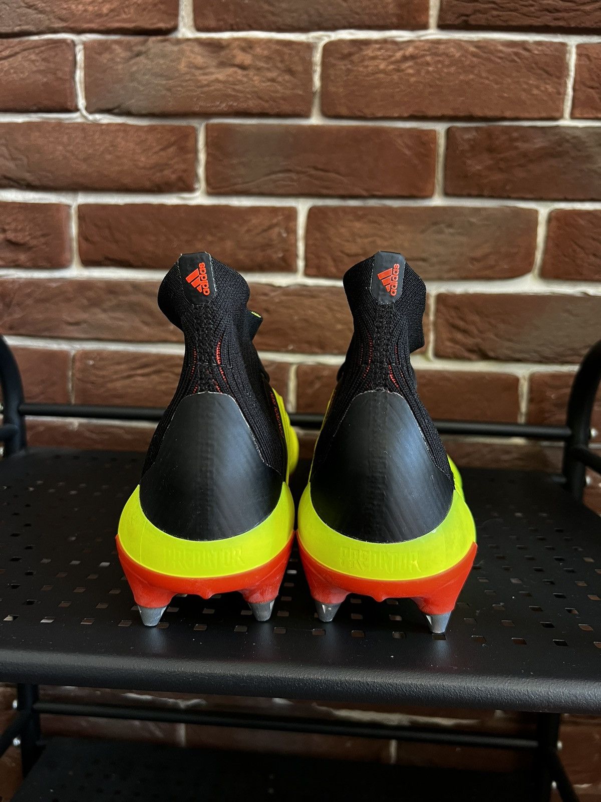 Adidas Adidas Mens Rare Predator 18.1 SG DB2048 Shoes Soccer 10US Size US 10 / EU 43 - 2 Thumbnail