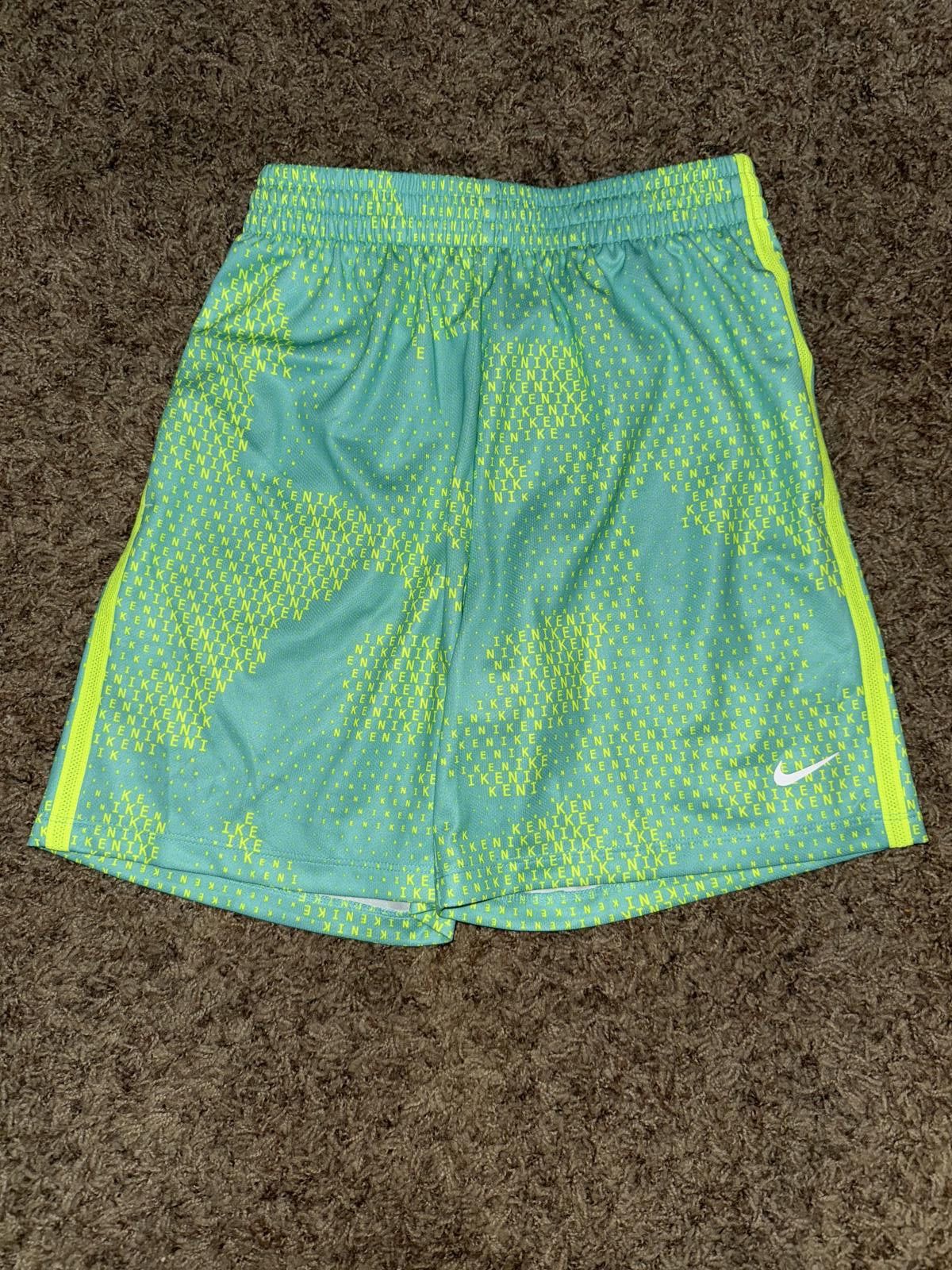 Nike Nike Boys Performance Dri-Fit All Over Print Shorts Sample Size US 26 / EU 42 - 1 Thumbnail