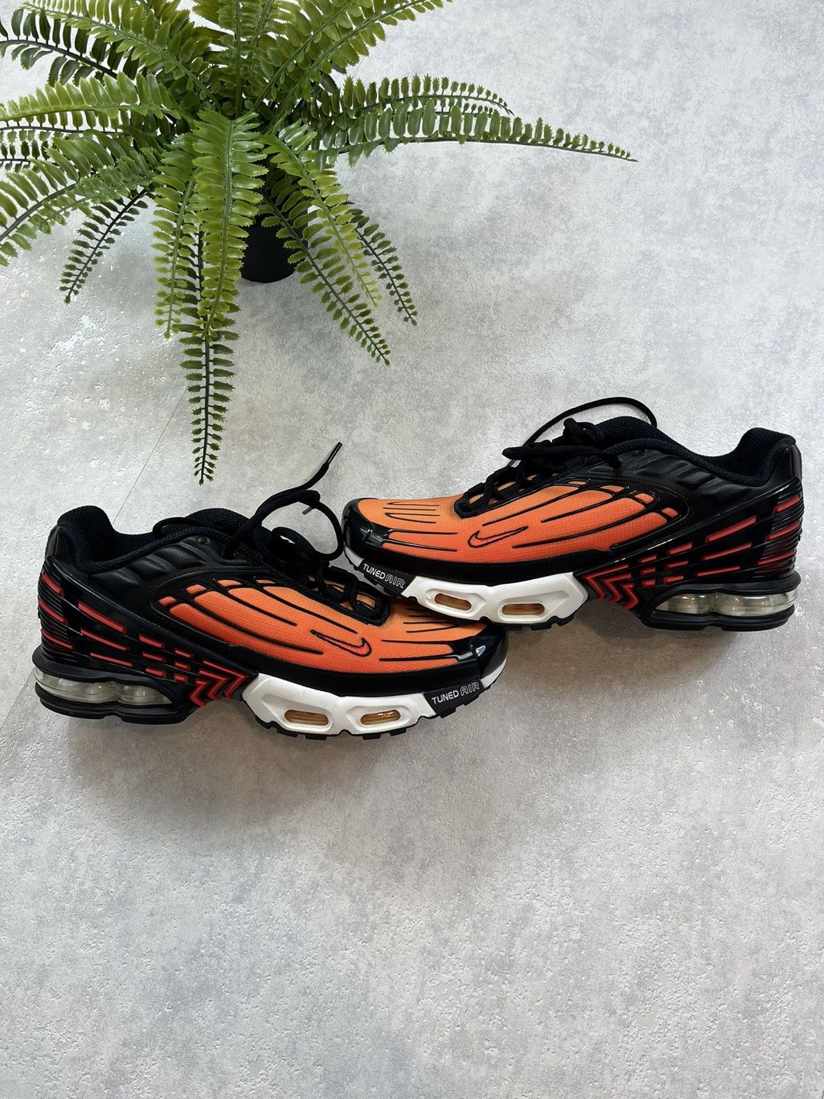 Nike NIKE TN AIR MAX PLUS RARE TIGER Y2K SNEAKERS SHOES DRILL Size US 8 / EU 41 - 4 Thumbnail