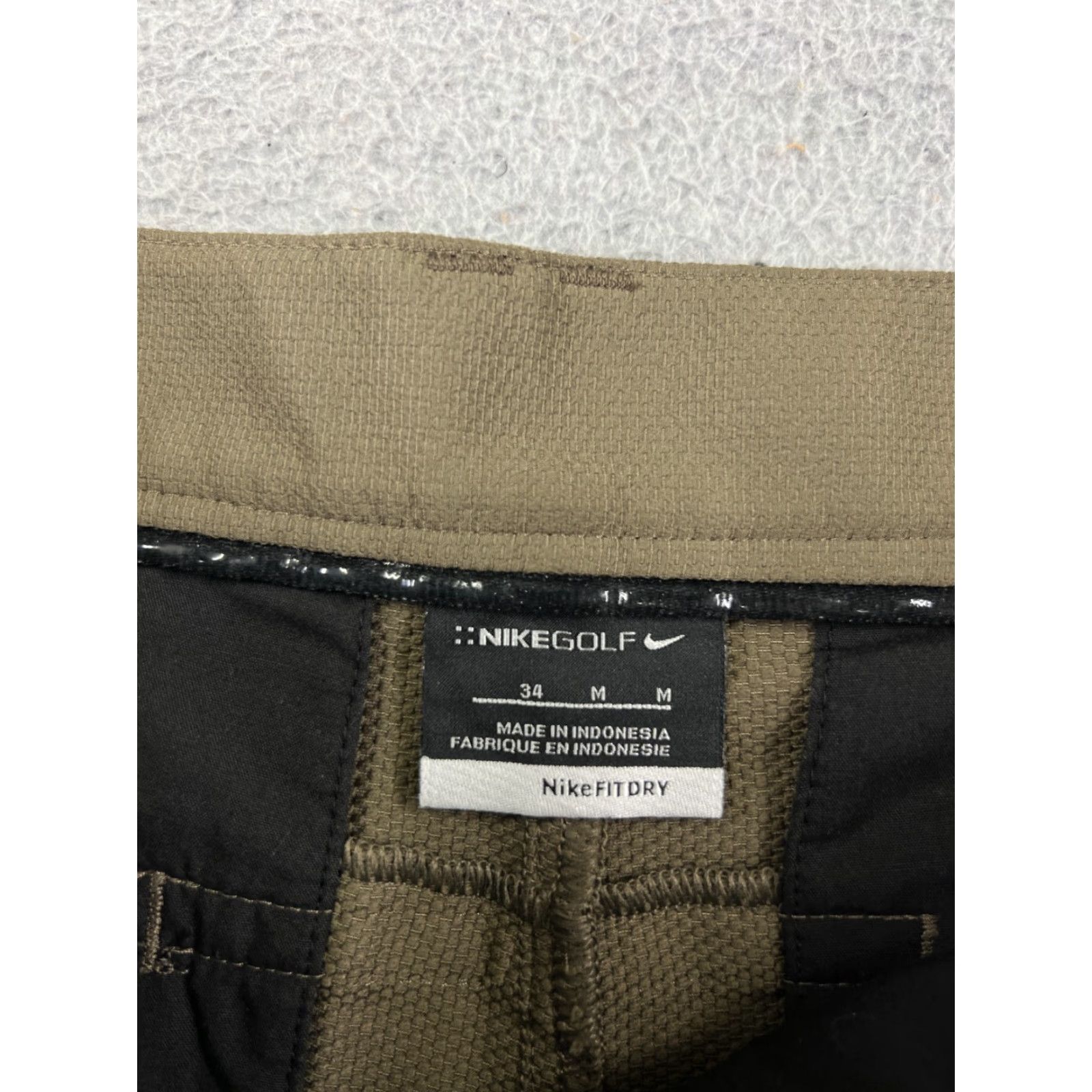 Nike VINTAGE Nike Shorts Men 34 Beige Polyester Golf Pockets 32x10 Swoosh Casual Spring Summer Gym Size US 34 / EU 50 - 3 Thumbnail
