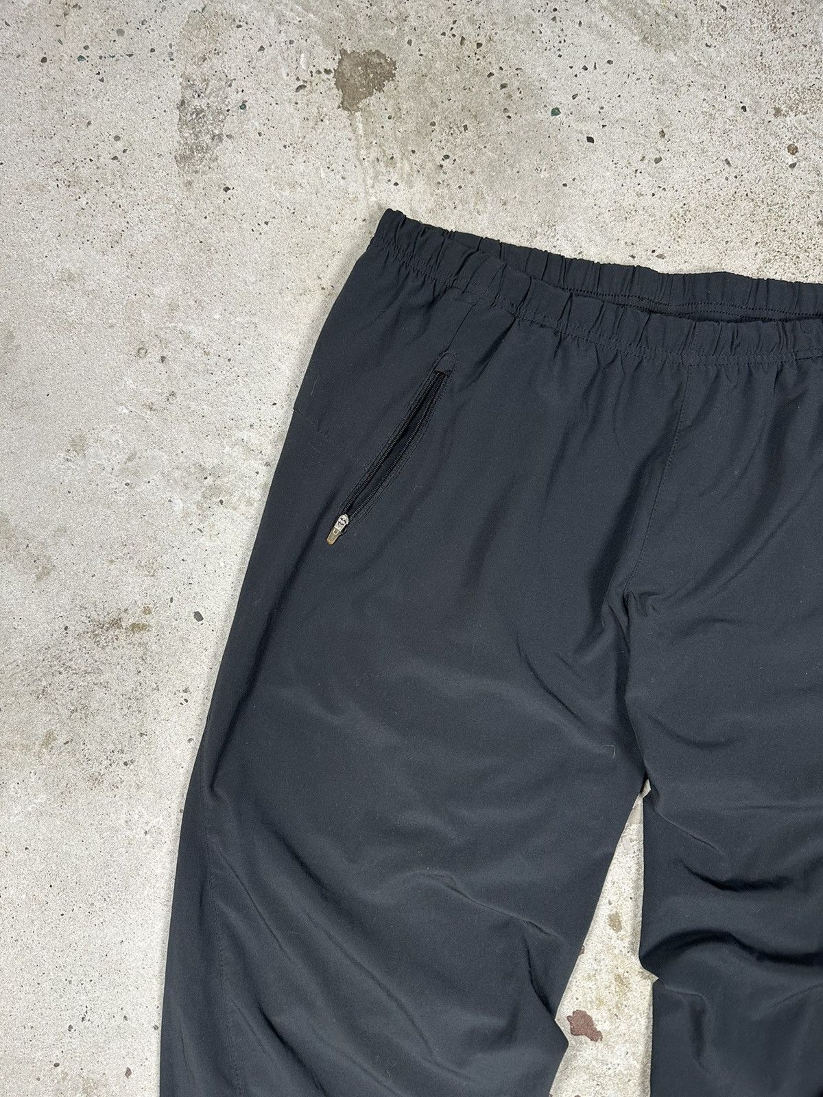 Nike × Vintage Vintage Y2K Nike Black Track Pants Swoosh Baggy Size US 34 / EU 50 - 5 Thumbnail