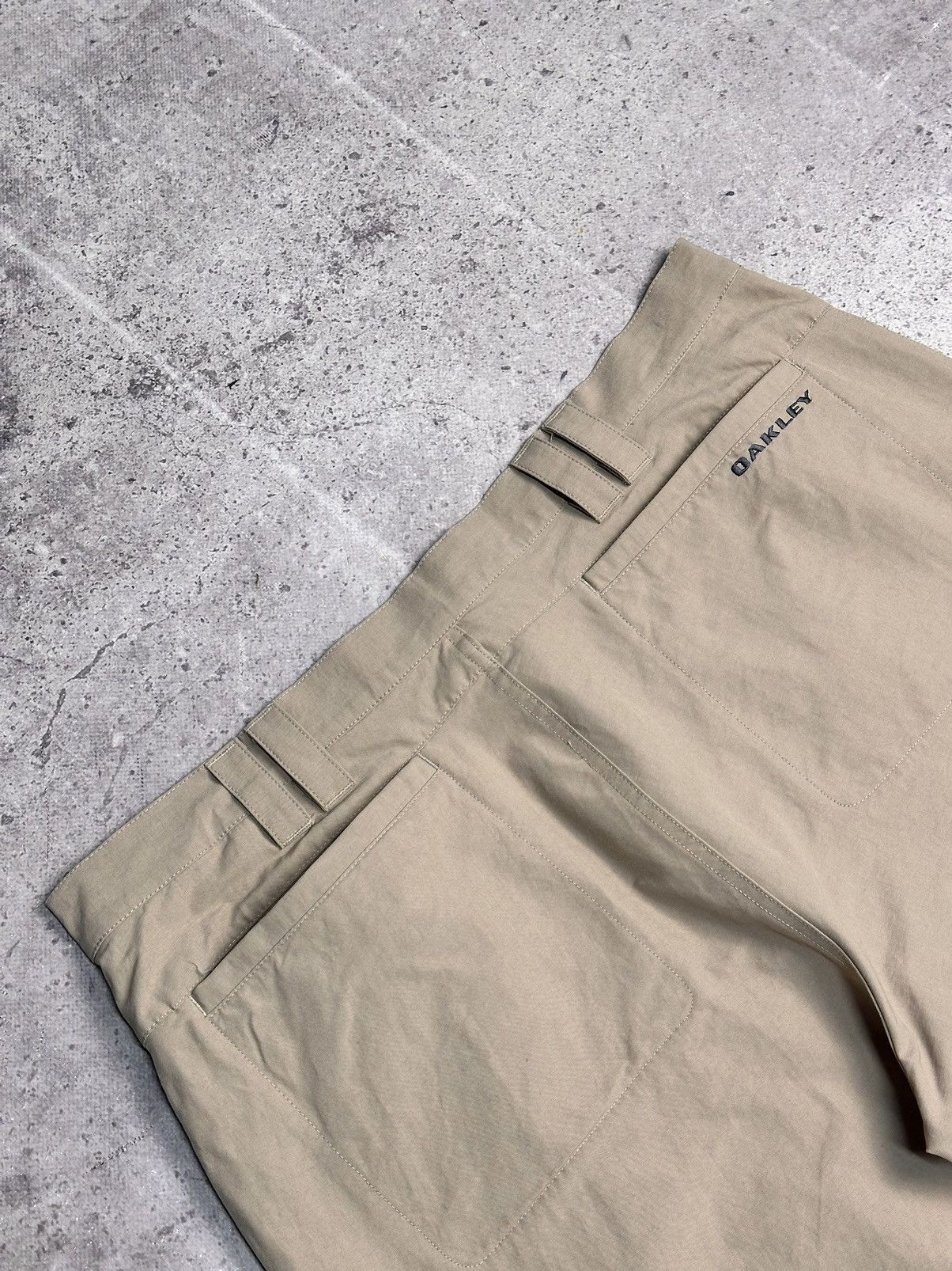 Oakley Vintage Oakley tactical beige pants utility cargo style Size US 38 / EU 54 - 12 Thumbnail