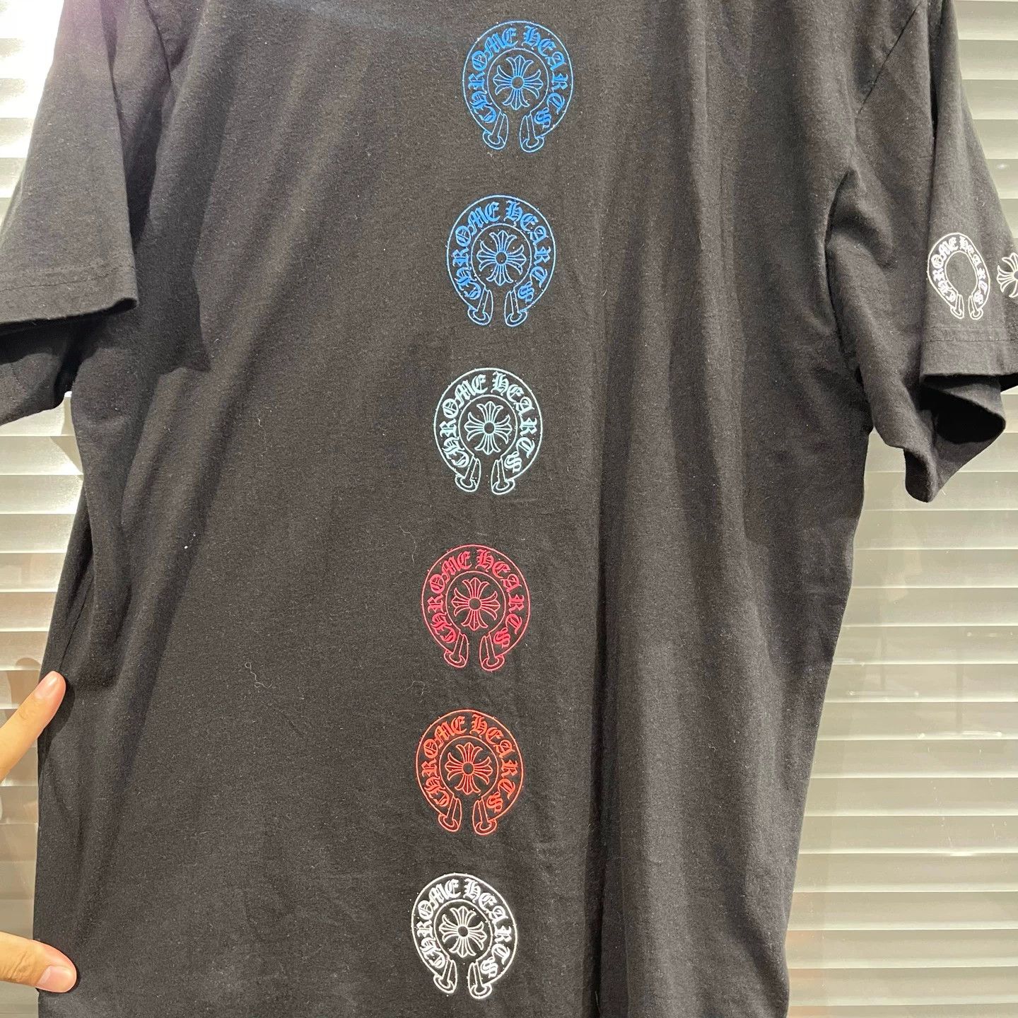 Chrome Hearts Chrome Hearts Colorful Horse Shoe Black Short Sleeve M Tee Size US M / EU 48-50 / 2 - 6 Thumbnail