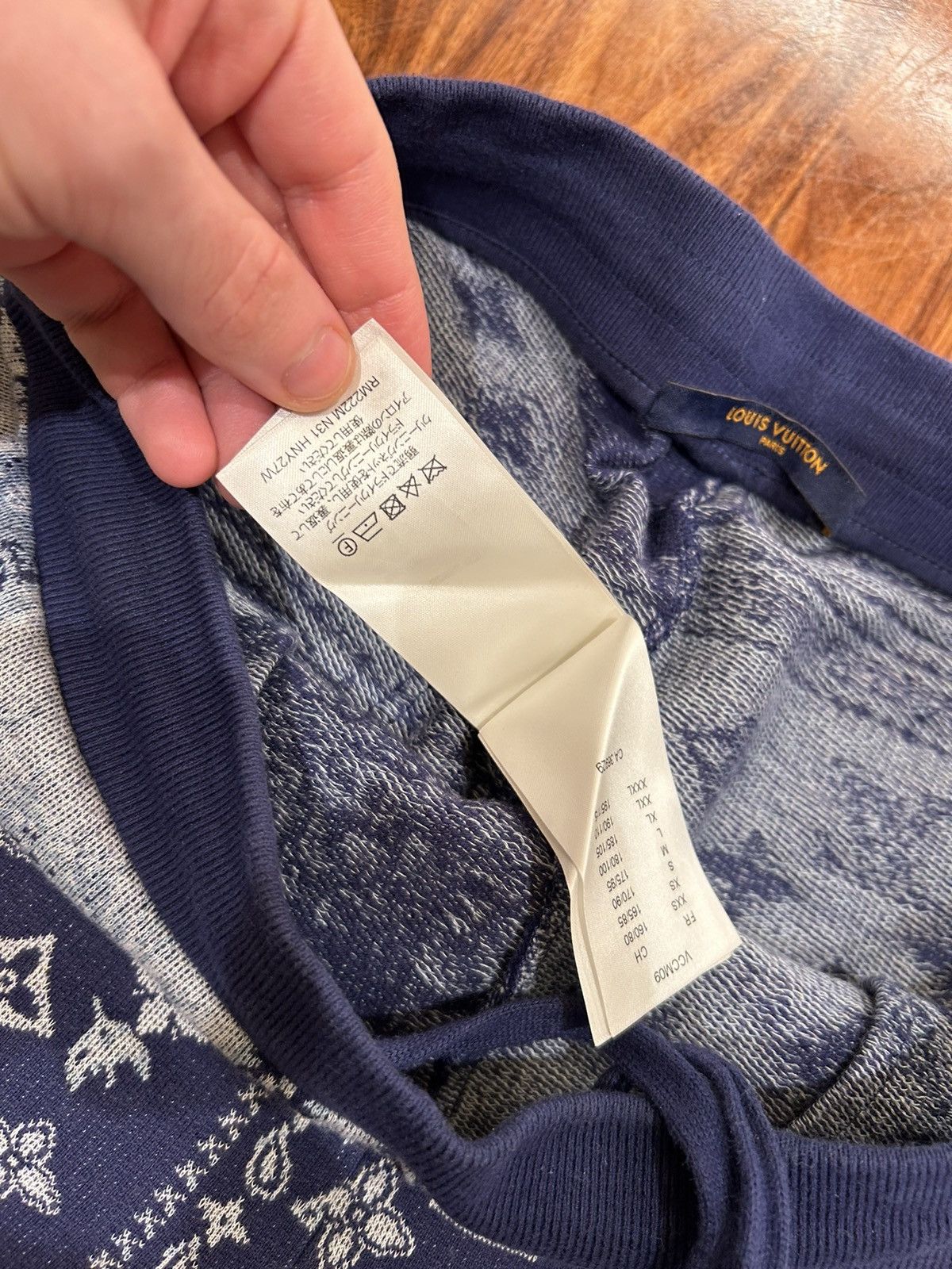 Louis Vuitton LOUIS VUITTON BANDANA SHORTS Size US 32 / EU 48 - 8 Thumbnail