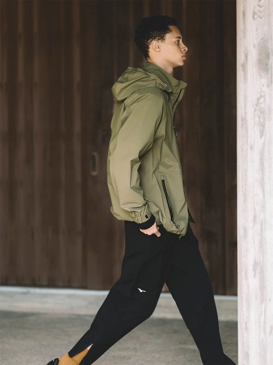 Margaret Howell RAIN JACKET NYLON POPLIN LIGHT KHAKI / Like New / M Size US M / EU 48-50 / 2 - 8 Thumbnail