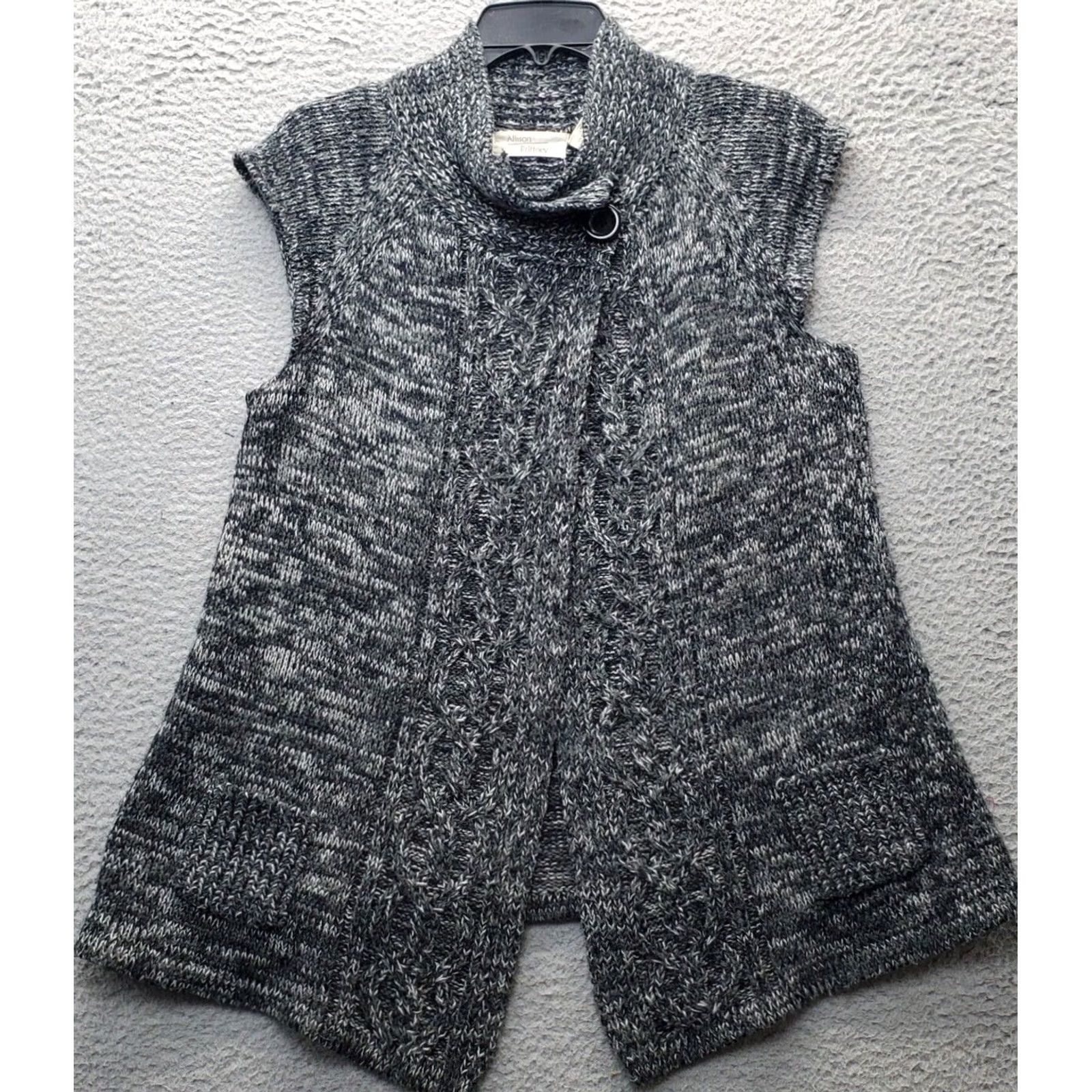 Vintage Allison Brittney Cardigan Womens L Gray Cable-Knit Cap Sleeve Front 2 Button V-neck? Size L / US 10 / IT 46 - 2 Thumbnail