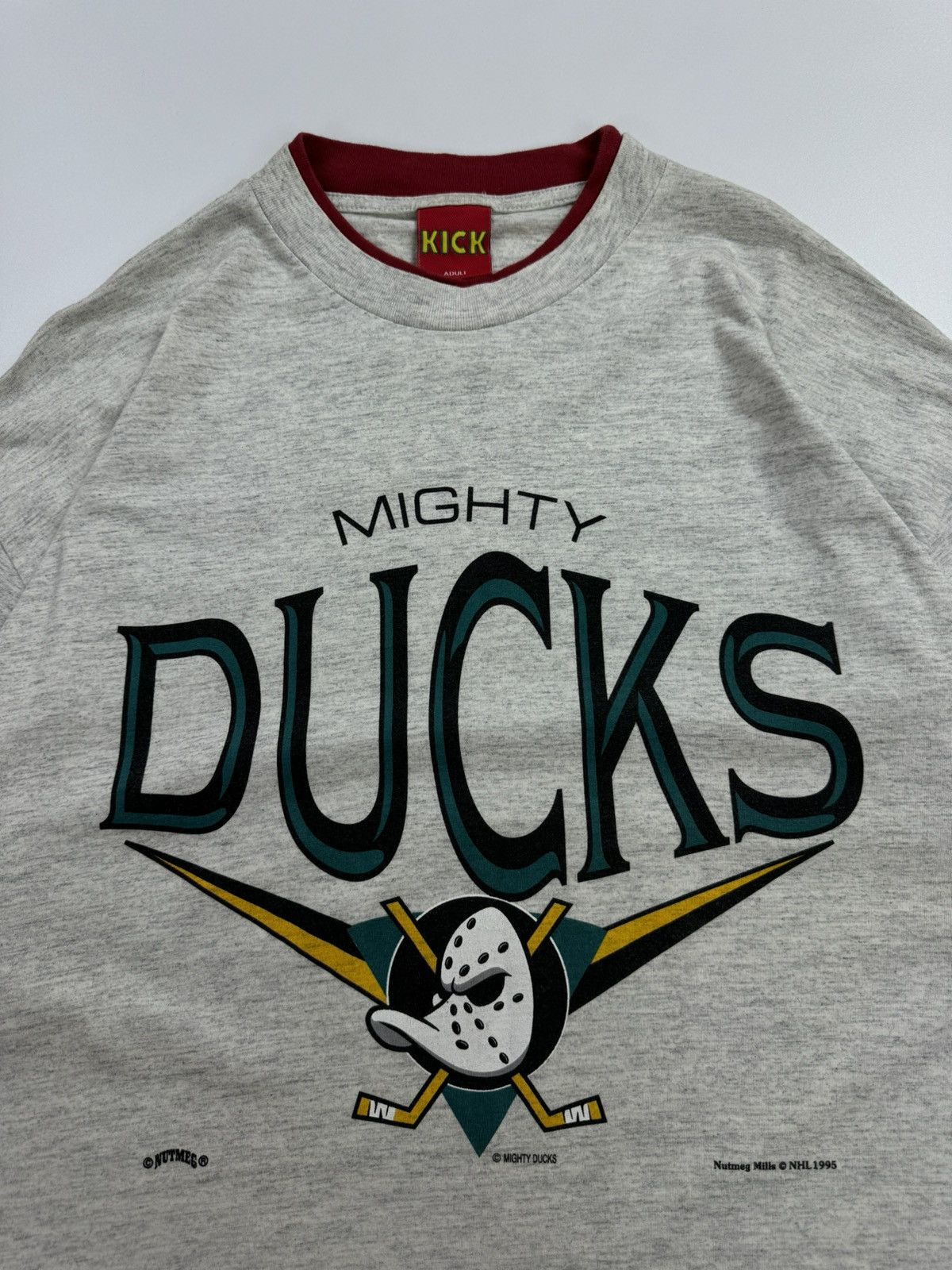 NHL × Nutmeg × Vintage Kick adults Mighty DUCKS Nutmeg Mills NHL 1995 size XL Size US XL / EU 56 / 4 - 5 Thumbnail