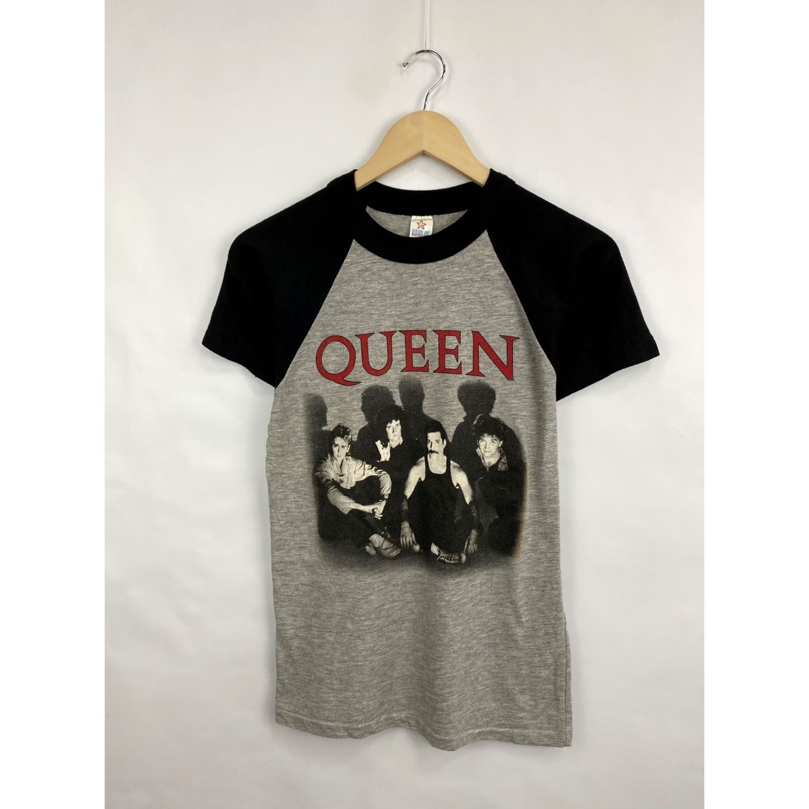 Vintage VINTAGE Queen Freddie Mercury Rare T-Shirt Retro Hype Gray M Men Short Sleeve 1984 80s Concert Shirt Mens Size US M / EU 48-50 / 2 - 3 Thumbnail