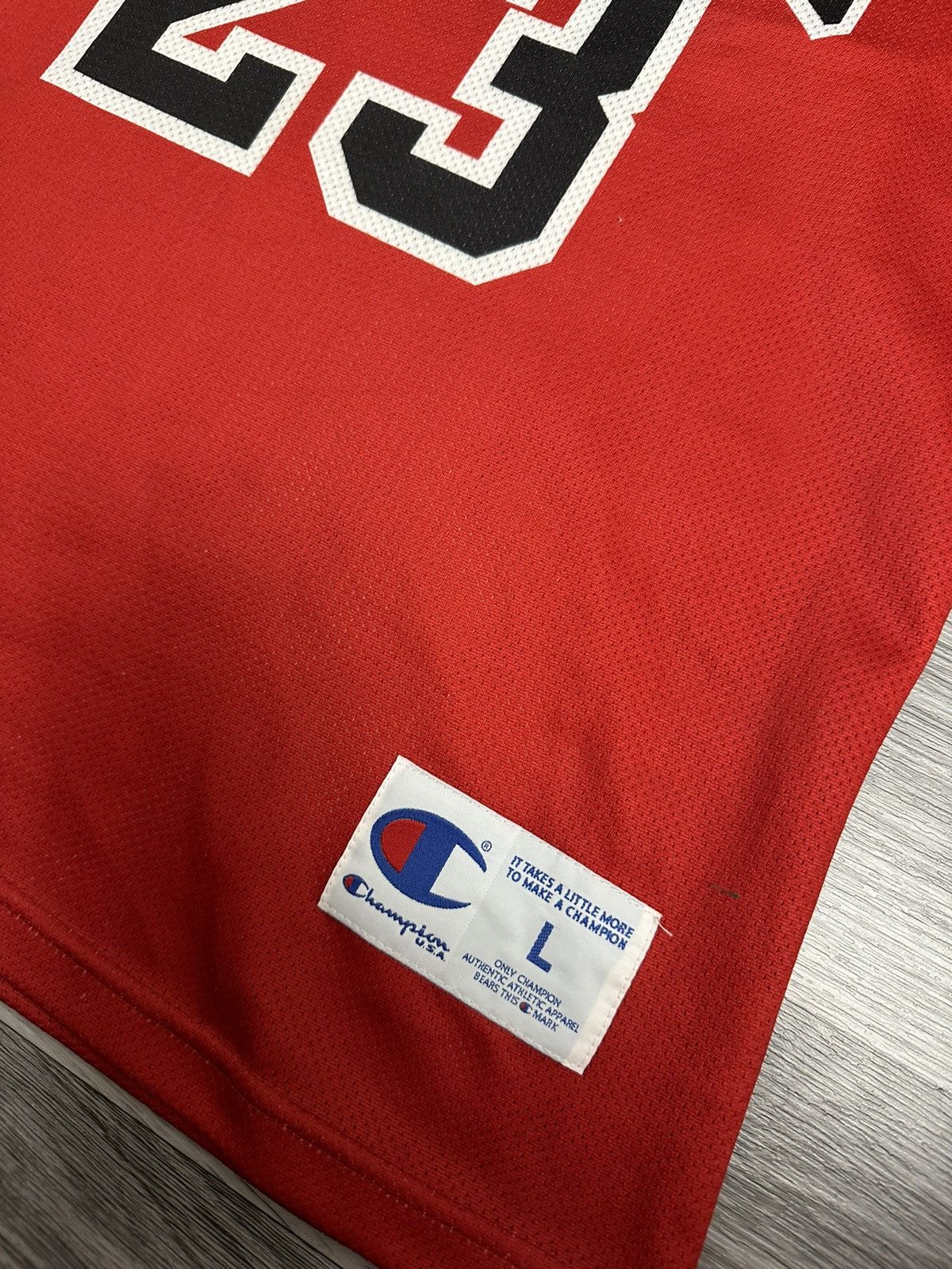 Champion Champion Chicago Bulls 23 Jordan Vintage Red Jersey hype Size US L / EU 52-54 / 3 - 7 Thumbnail