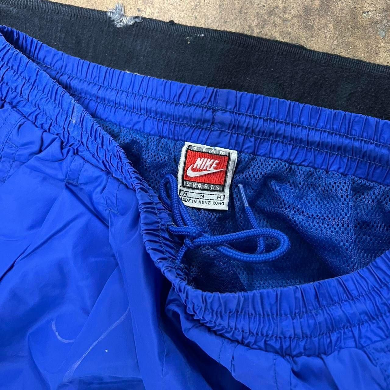 Nike Nike blue track pants size medium baggy nylon y2k sportswear Size US 32 / EU 48 - 2 Thumbnail