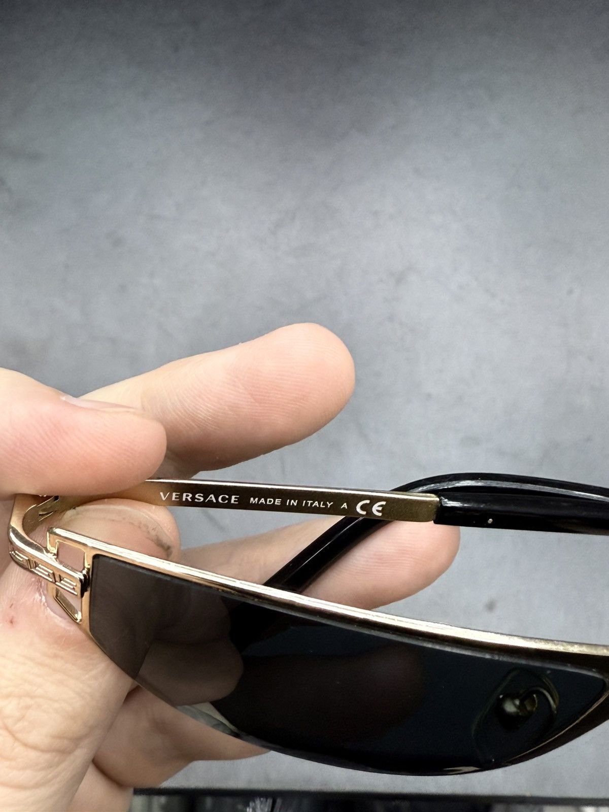 Versace AUTHENTIC Mens Versace Gold Sunglasses Size ONE SIZE - 12 Thumbnail